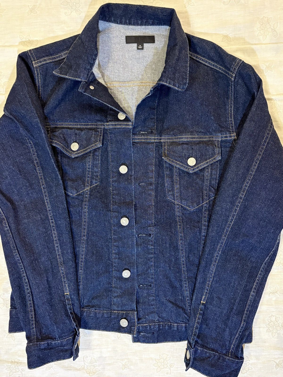 Uniqlo Uniqlo Navy Denim Jacket, Unisex M Size US M / EU 48-50 / 2 - 1 Thumbnail