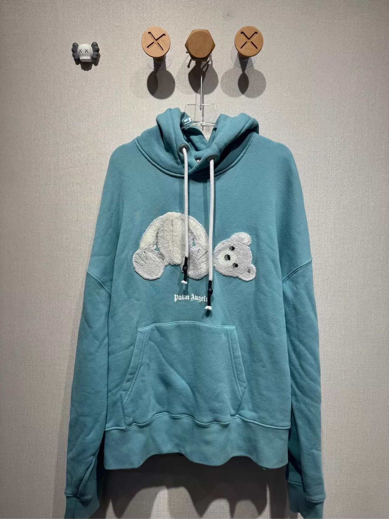 Palm Angels Palm Angels Lake Blue Bear Hoodie L 99 New Worn Size L / US 10 / IT 46 - 1 Thumbnail