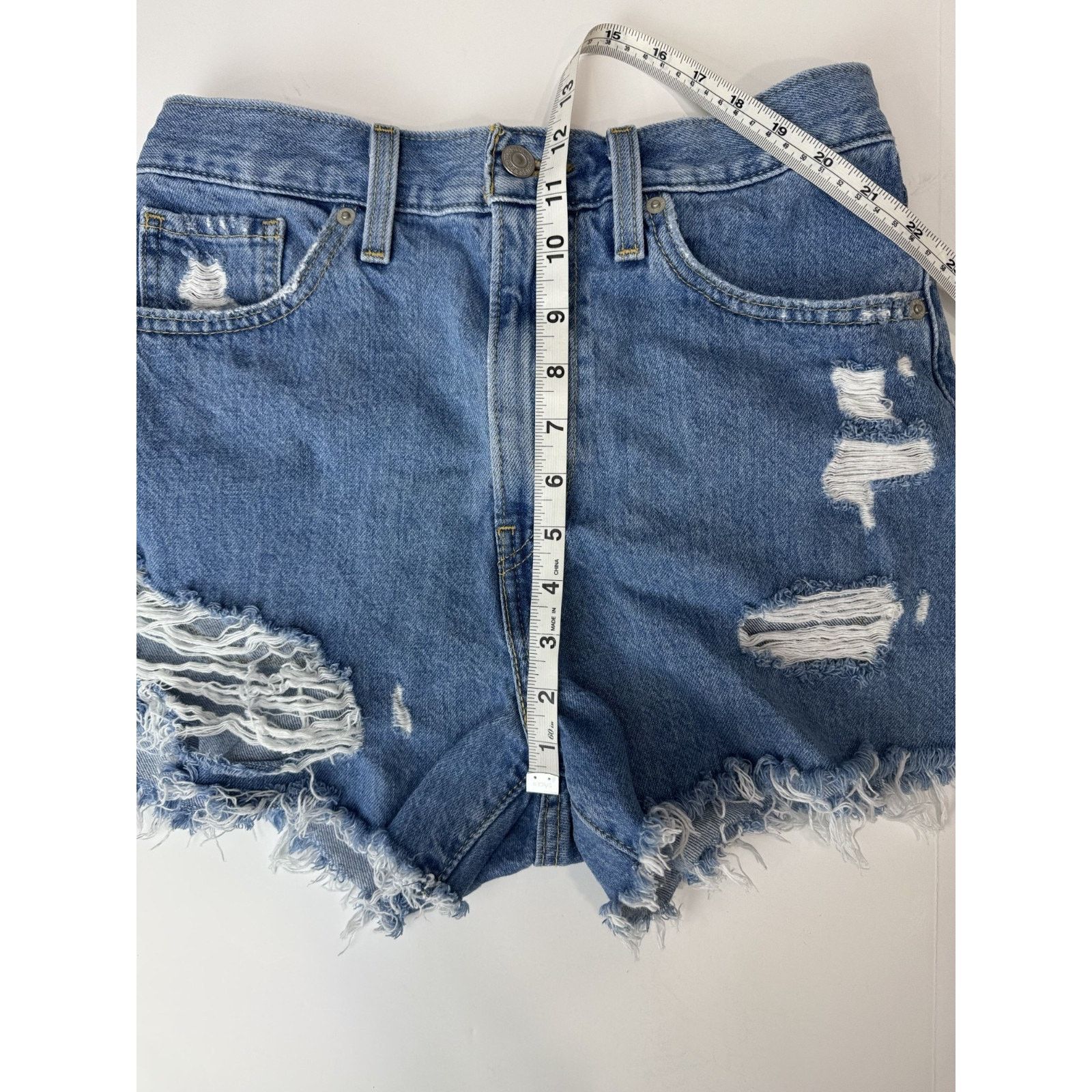 Levi's Levi's High Waisted Mom Shorts Grunge Women's Size 28 Size 28" / US 6 / IT 42 - 5 Thumbnail
