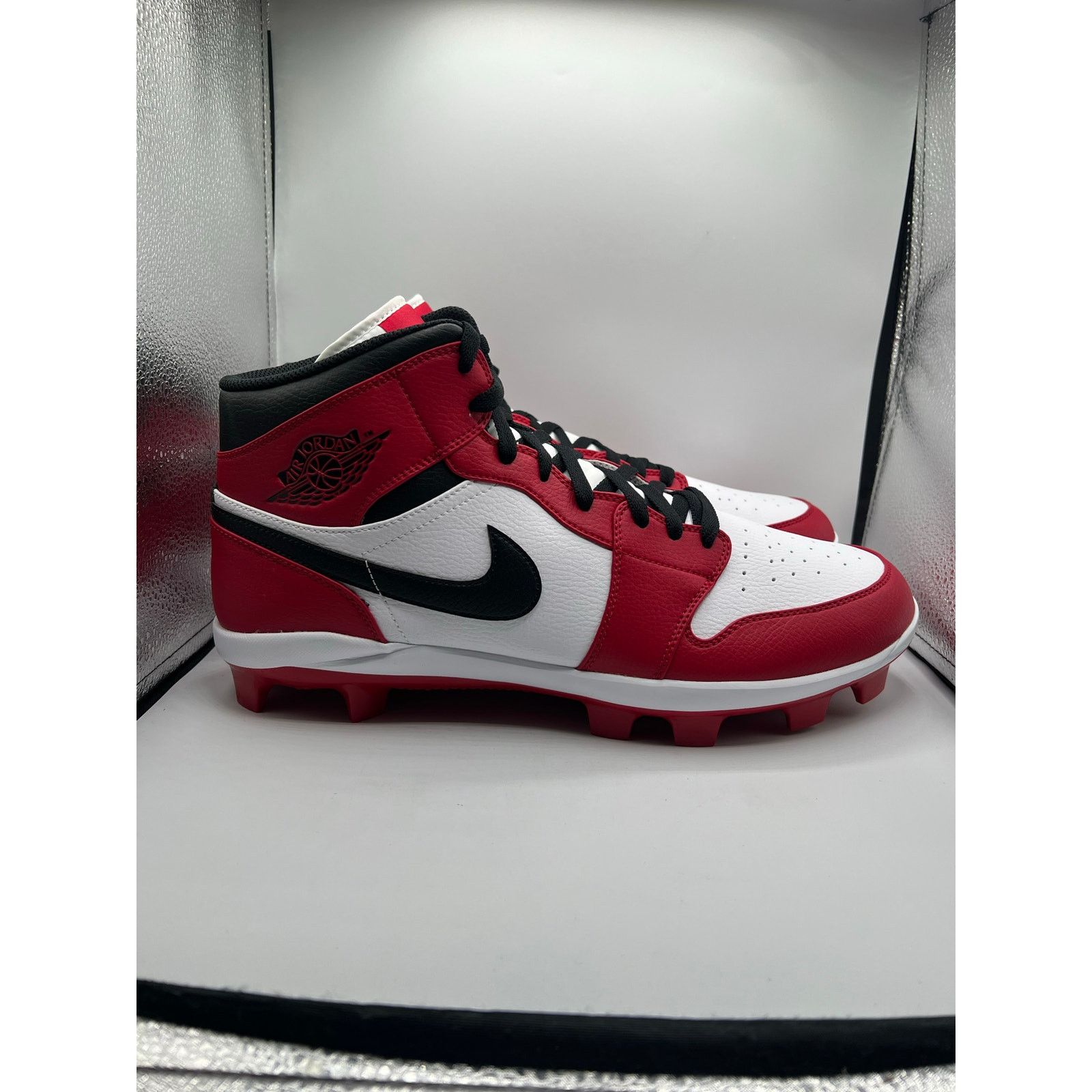 Jordan Brand Air Jordan 1 Retro MCS “Chicago” size 15 men’s Size US 15 / EU 48 - 3 Thumbnail