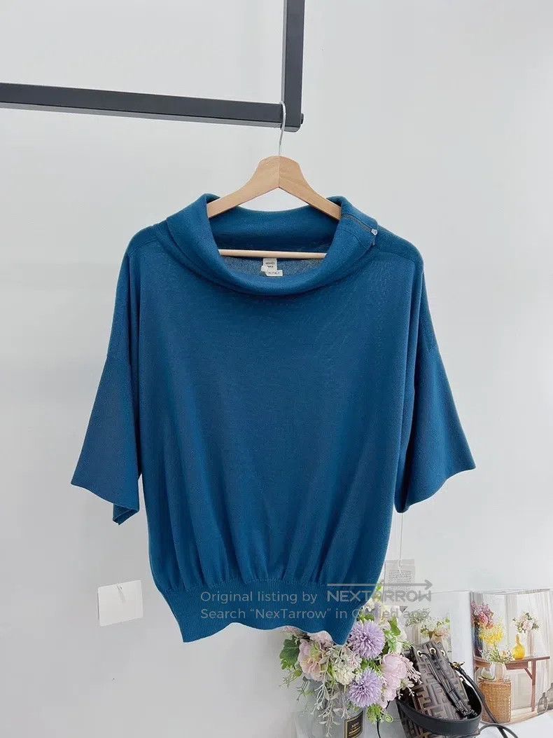 Hermes Hermes Large round neck cashmere short sleeve Size XS / US 0-2 / IT 36-38 - 1 Thumbnail