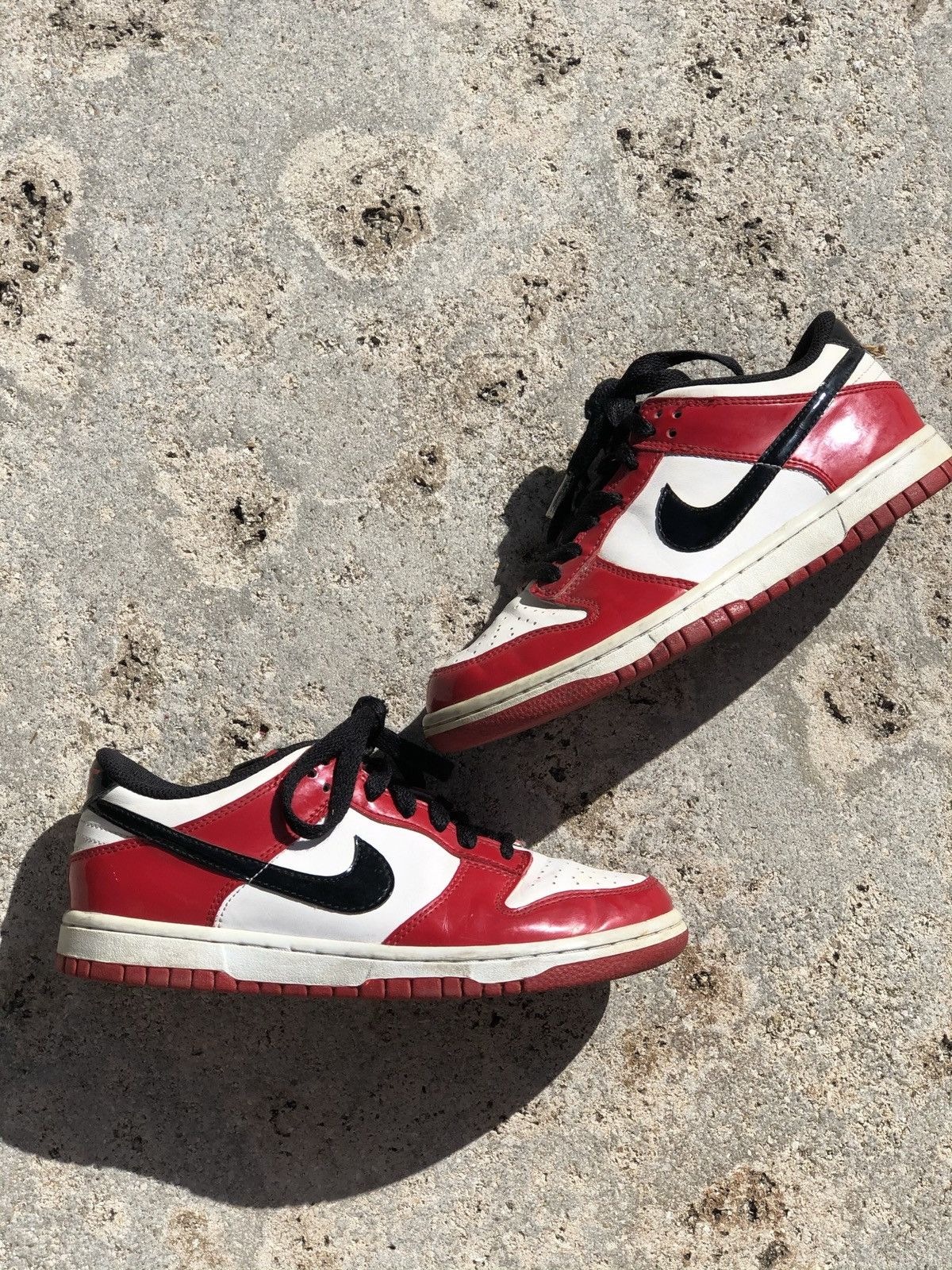 Nike 2010 Nike Chicago dunks Size US 4 / IT 34 - 2 Thumbnail