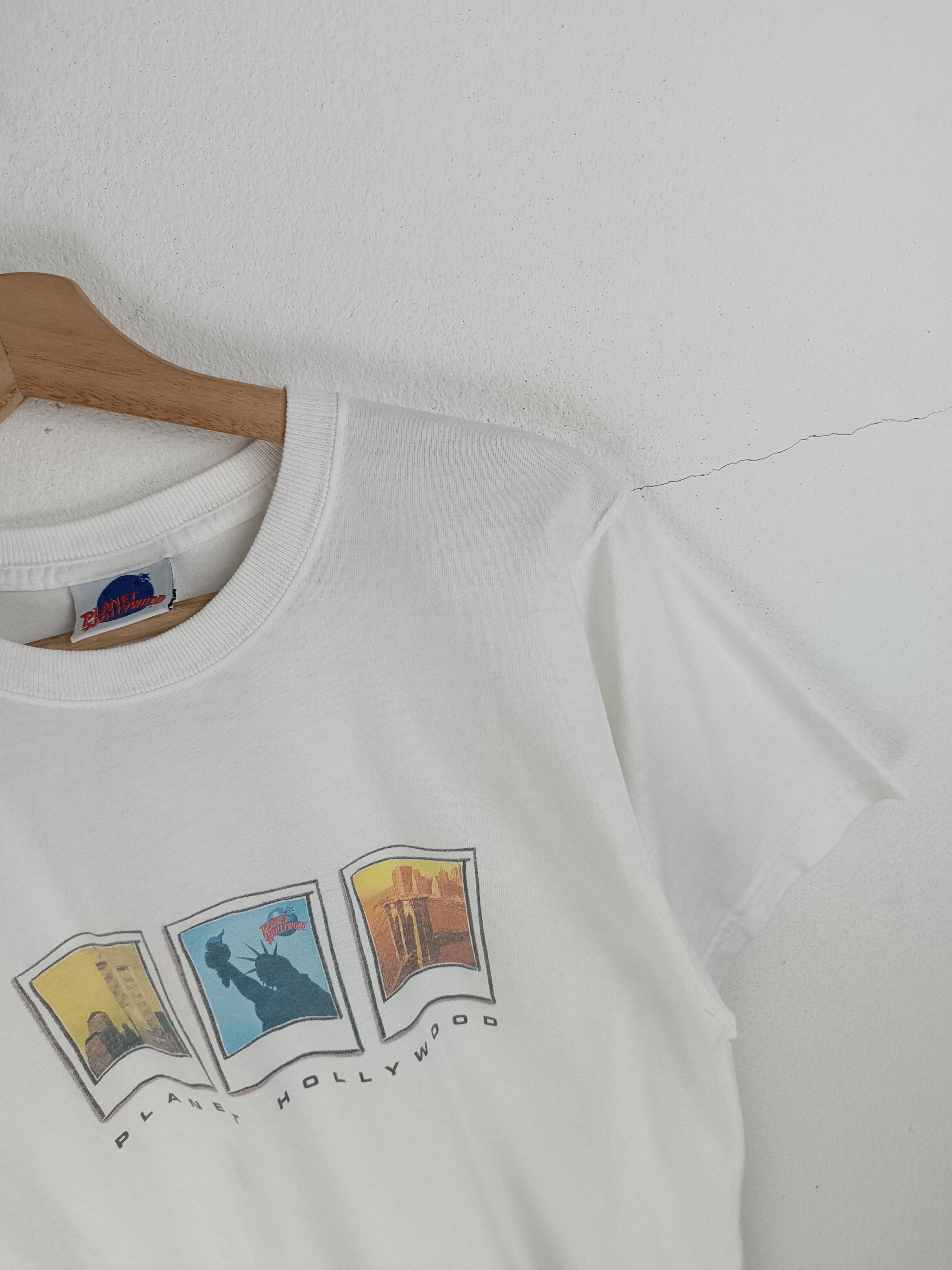 Planet Hollywood VINTAGE 2000 PLANET HOLYWOOD PLANET 2000 Y2K VERY RARE TEE Size US S / EU 44-46 / 1 - 6 Thumbnail