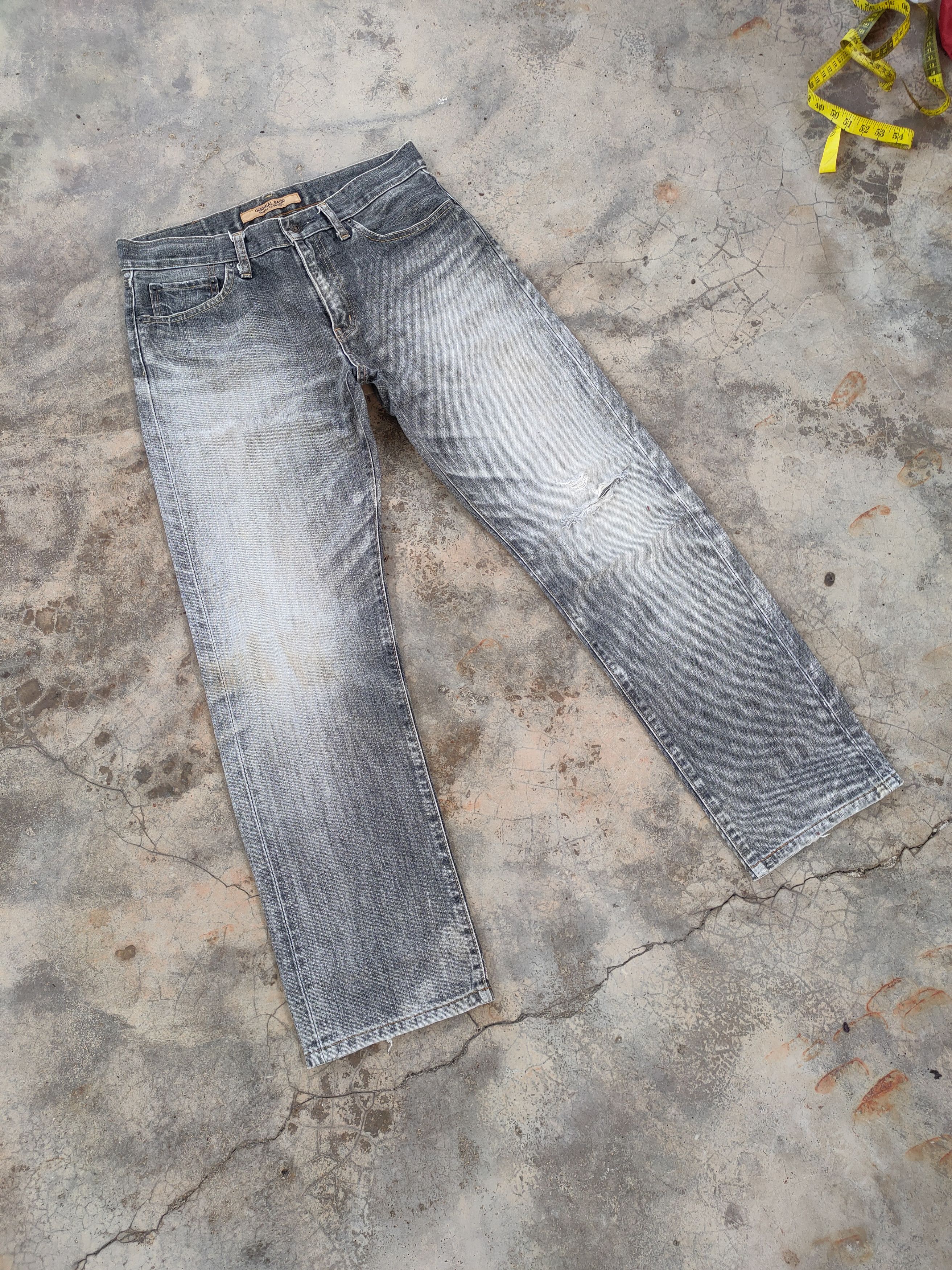 Japanese Brand VINTAGE JAPAN S002 FADED BLACK RIPPED JEANS DENIM PANTS Size US 32 / EU 48 - 2 Thumbnail