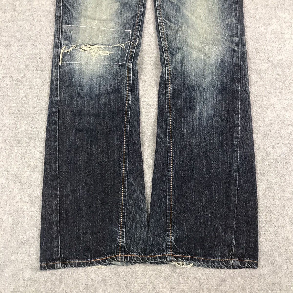 Blue Blue Japan × If Six Was Nine × Japanese Brand FLARED DISTRESSED EDWIN JAPANESE DENIM PANTS Size US 28 / EU 44 - 2 Thumbnail