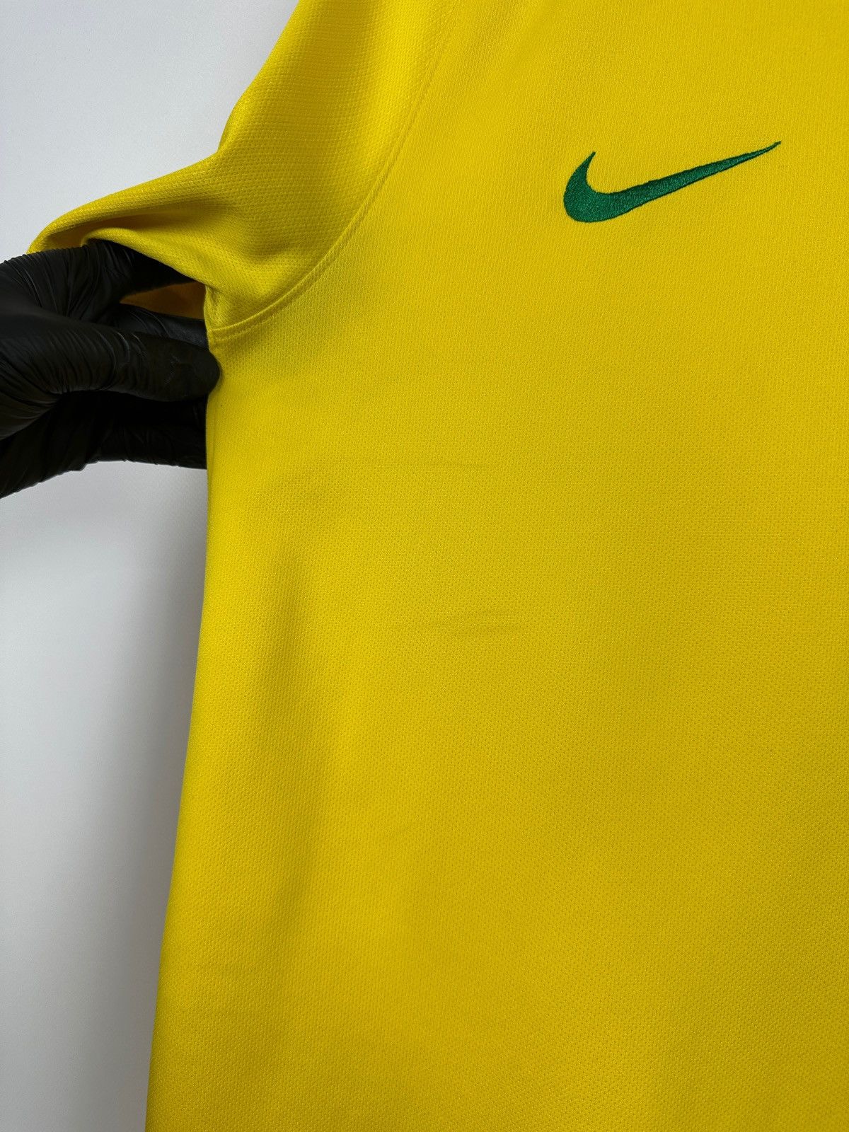 Nike 2018 Nike Brazil National Team Home Soccer Jersey Size US M / EU 48-50 / 2 - 10 Thumbnail