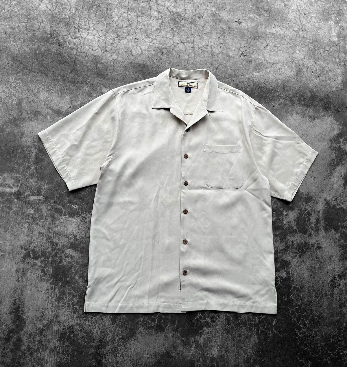 Vintage Tommy Bahama 100% Camp Collar Button Up Shirt