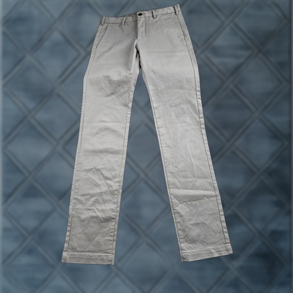 Uniqlo Uniqlo Chino Pants Slim Beig e 30X34 Mens Straight Leg Stretch Casual Business Size US 30 / EU 46 - 1 Thumbnail