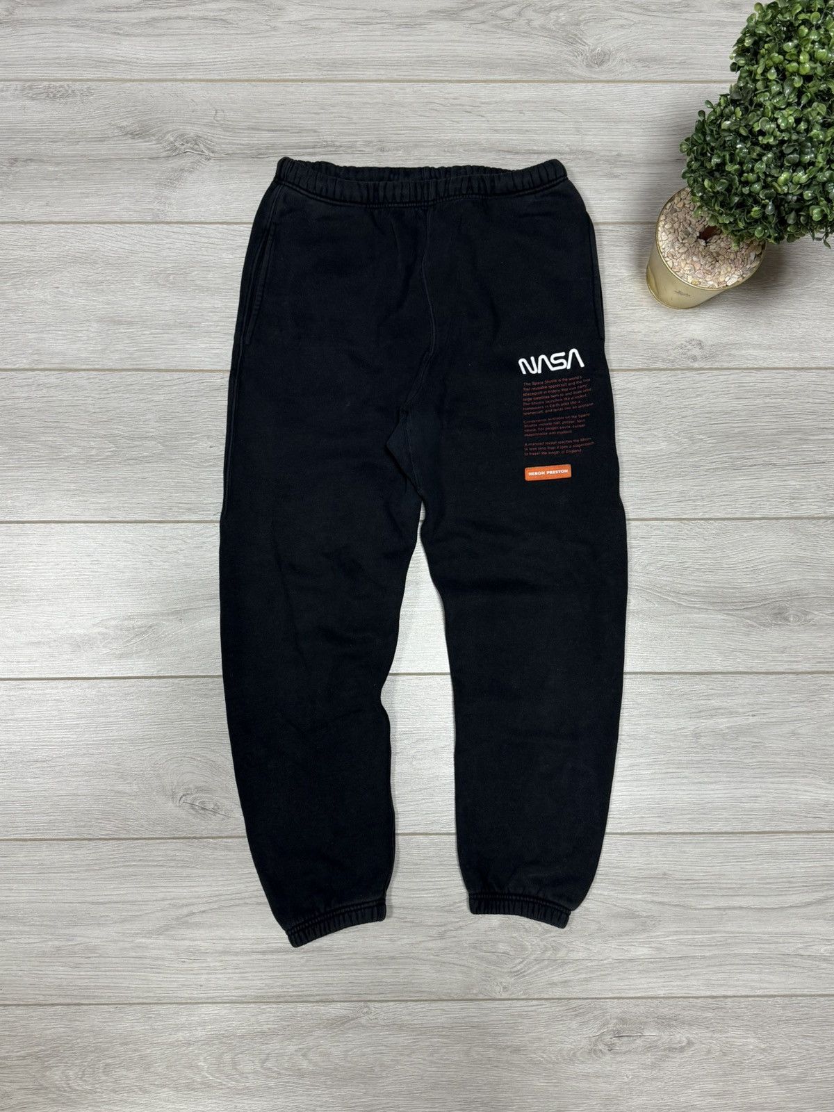 Heron Preston Heron Preston NASA sweatpants Size US 32 / EU 48 - 1 Thumbnail