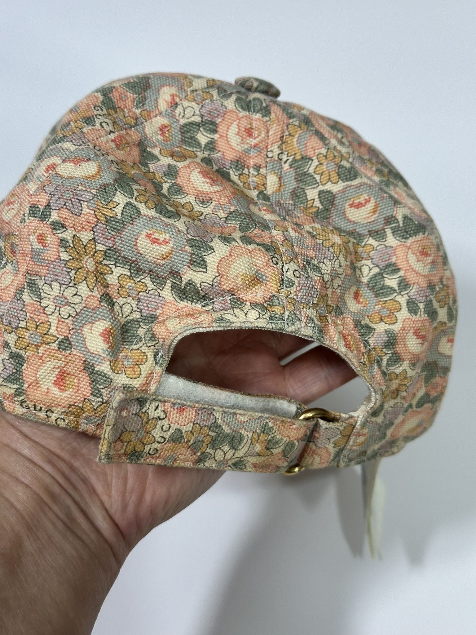 Gucci × Liberty Gucci x Liberty of London Hat Floral Infinity Abbey Size ONE SIZE - 4 Thumbnail