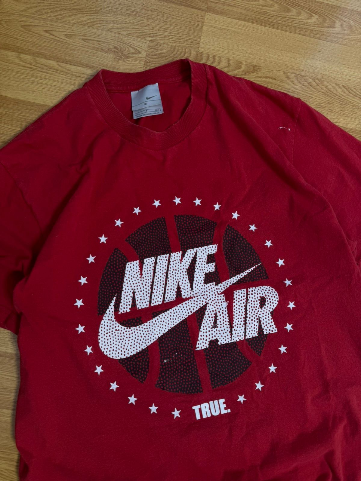Nike Vintage 90s Nike Streetwear Air True. Red Tee Size US M / EU 48-50 / 2 - 6 Thumbnail