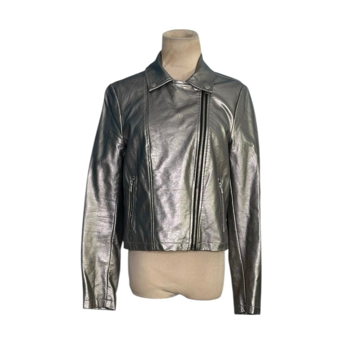 Forever 21 Forever 21 silver vegan leather moto jacket size Medium Size M / US 6-8 / IT 42-44 - 5 Thumbnail