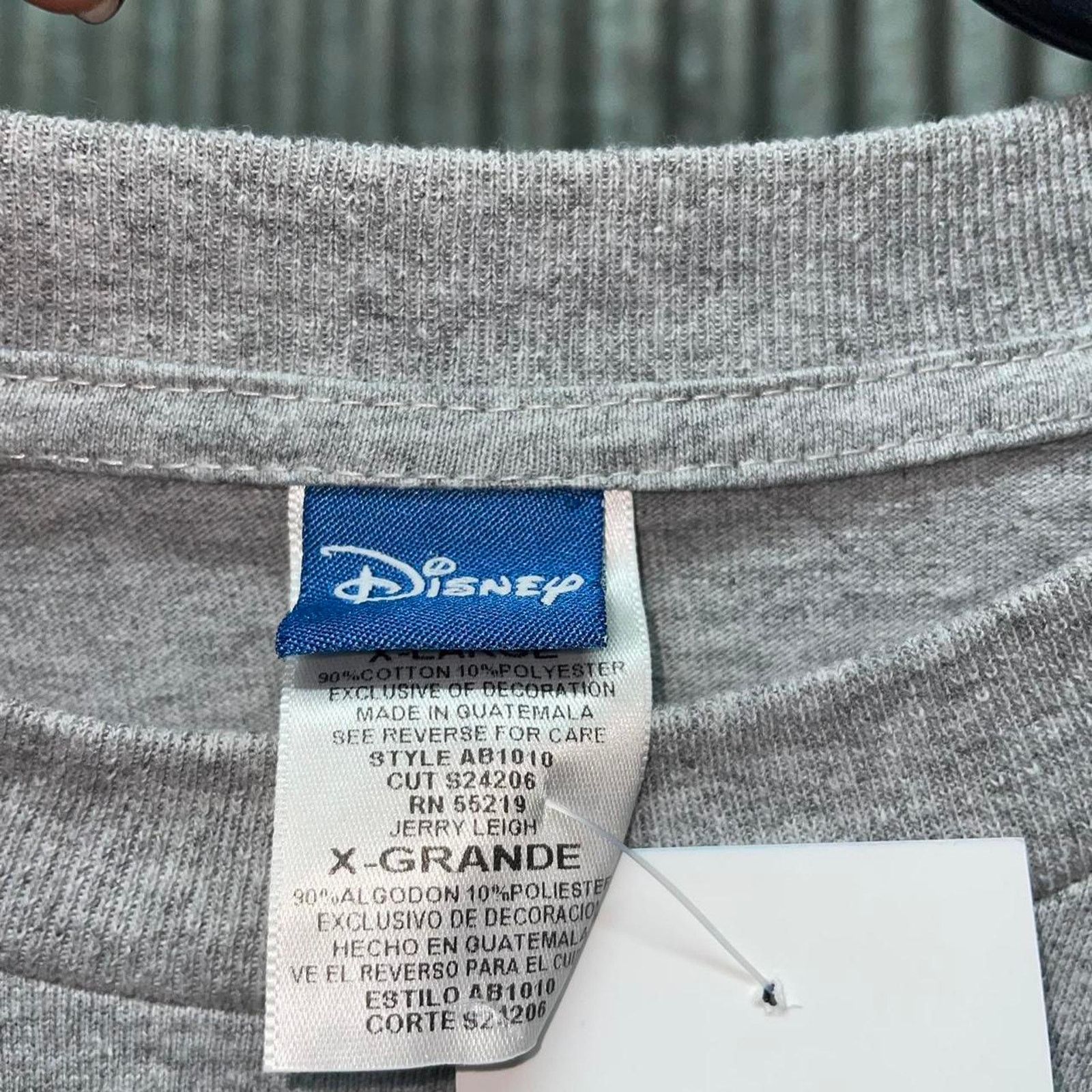 Disney Vintage y2k disneyland mickey mouse t-shirt Size US XL / EU 56 / 4 - 5 Thumbnail