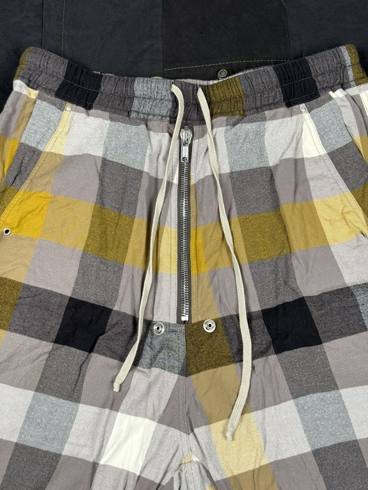 Rick Owens Plaid Bela Pod Shorts Size US 34 / EU 50 - 2 Thumbnail