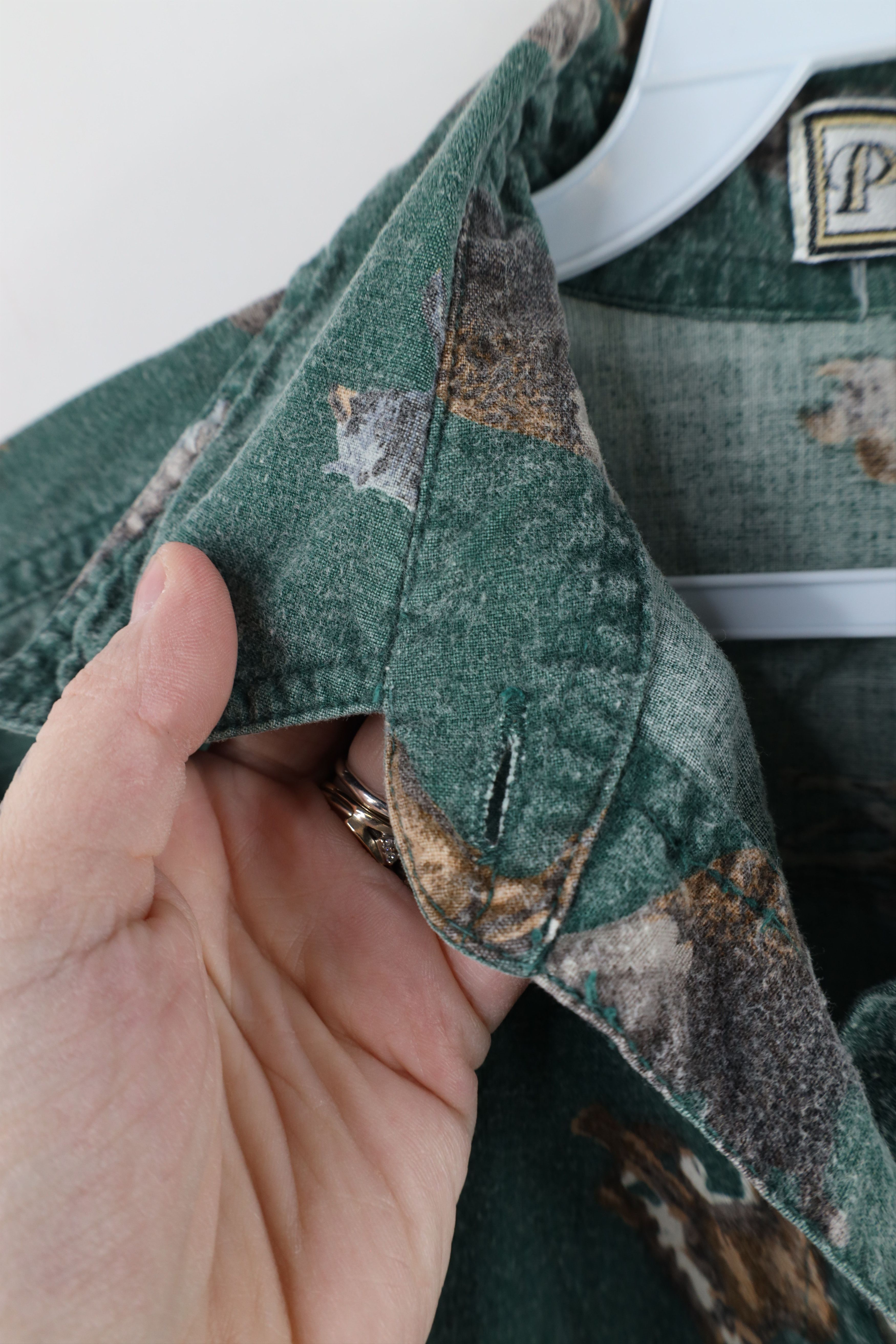 Vintage Vintage 90s Streetwear All Over Print Baggy Button Shirt Size S / US 4 / IT 40 - 7 Thumbnail