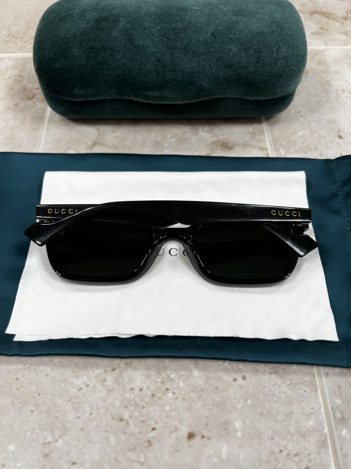 Gucci Gucci Sunglasses Black/Gold (Gender Fluid Size ONE SIZE - 3 Thumbnail