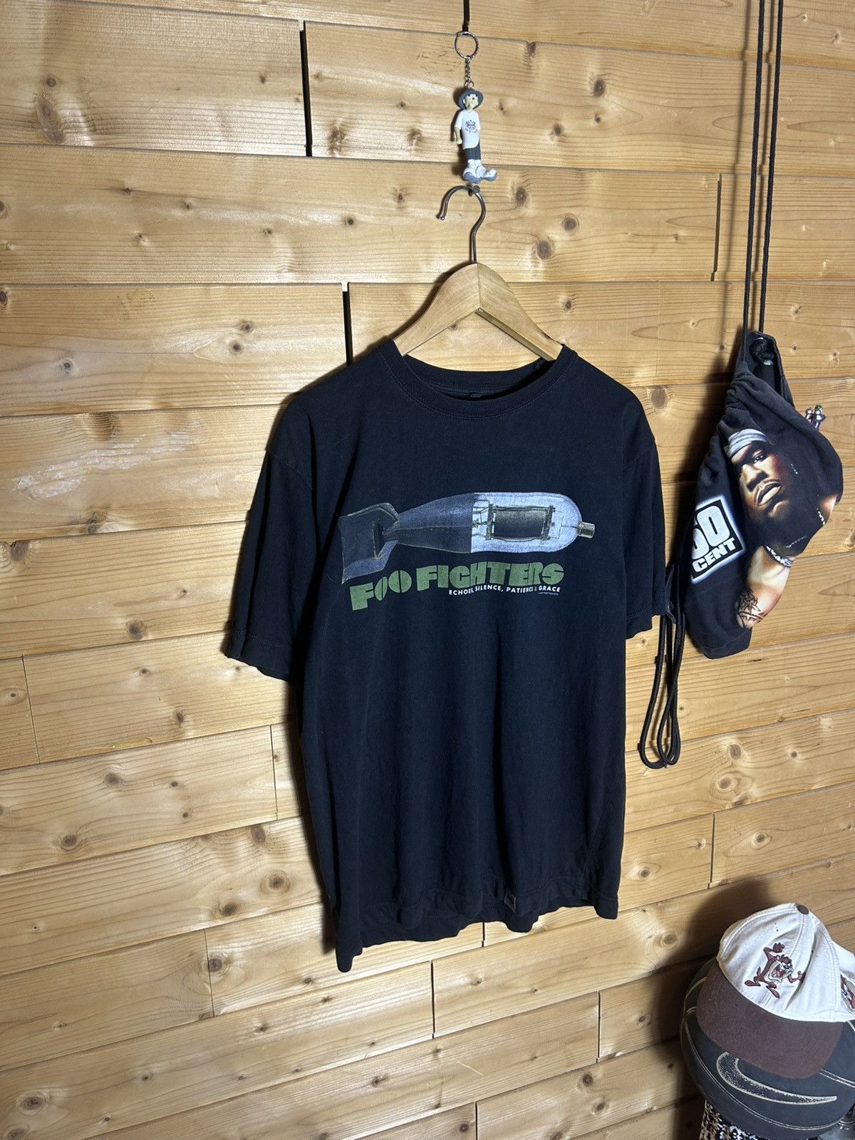 Vintage 2007 Foo Fighters 2008 tour t shirt Size US L / EU 52-54 / 3 - 2 Thumbnail