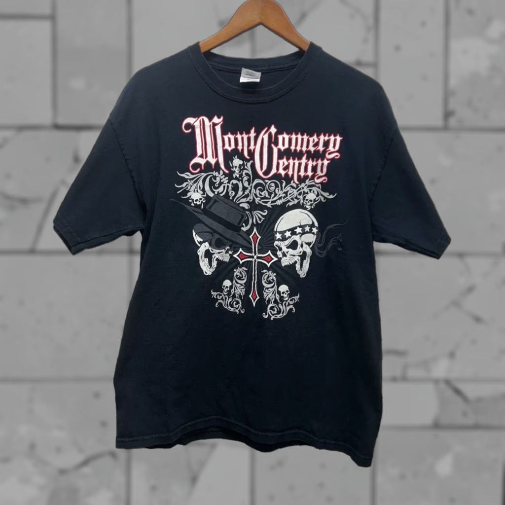 Gildan VINTAGE Montgomery Gentry Music T-Shirt Men Large Black Skull Band 90s Concert Mens Size US L / EU 52-54 / 3 - 1 Thumbnail