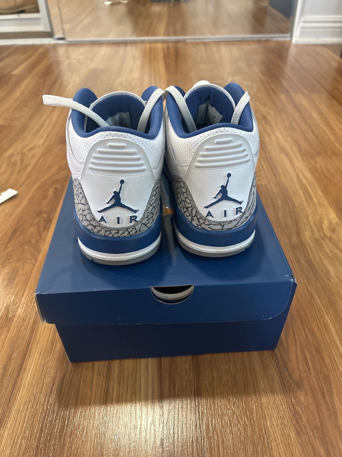 Jordan Brand Jordan 3 Retro Wizards Size US 9.5 / EU 42-43 - 3 Thumbnail