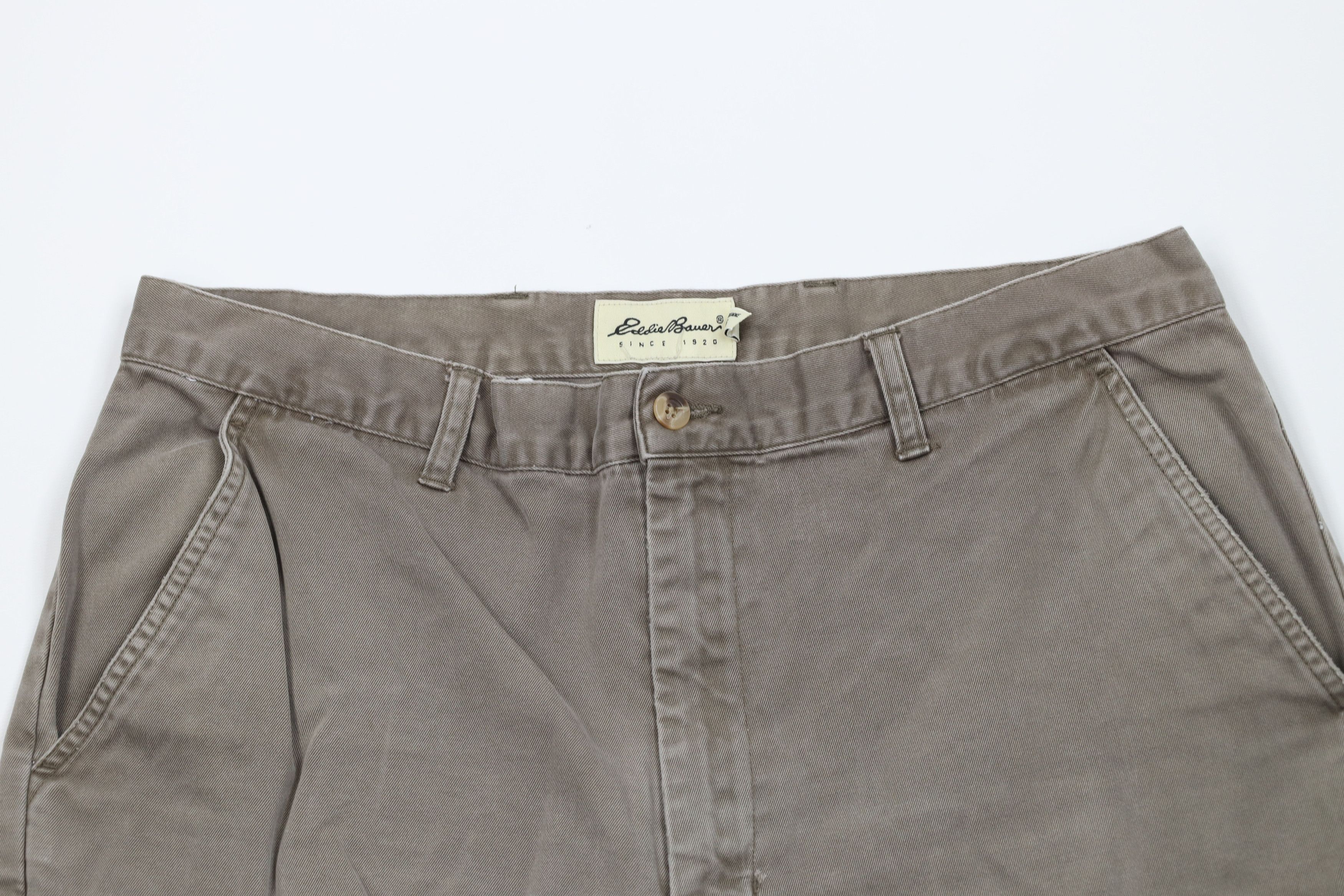 Eddie Bauer Vintage 90s Eddie Bauer Distressed Cargo Shorts Green Cotton Size US 36 / EU 52 - 2 Thumbnail