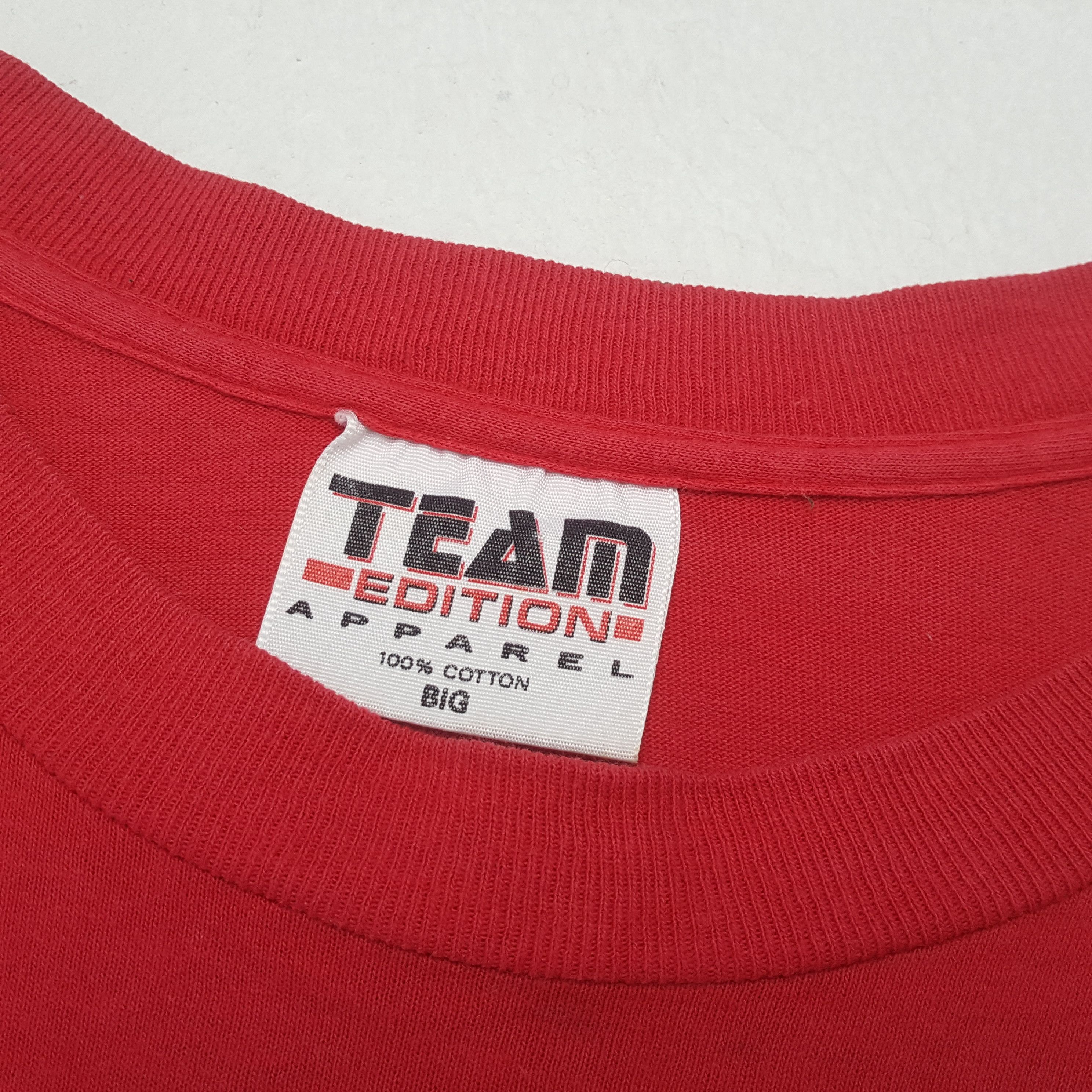 NBA × Vintage Runnin' Rebels Basketball Team Vintage Tshirt C276N66 Size US L / EU 52-54 / 3 - 4 Thumbnail