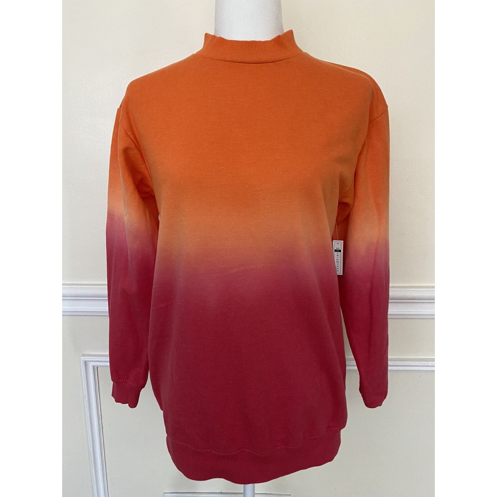 BP. BP. Dip Dye Crewneck Sweatshirt In Red XS Sweater A003136 Size XS / US 0-2 / IT 36-38 - 2 Thumbnail