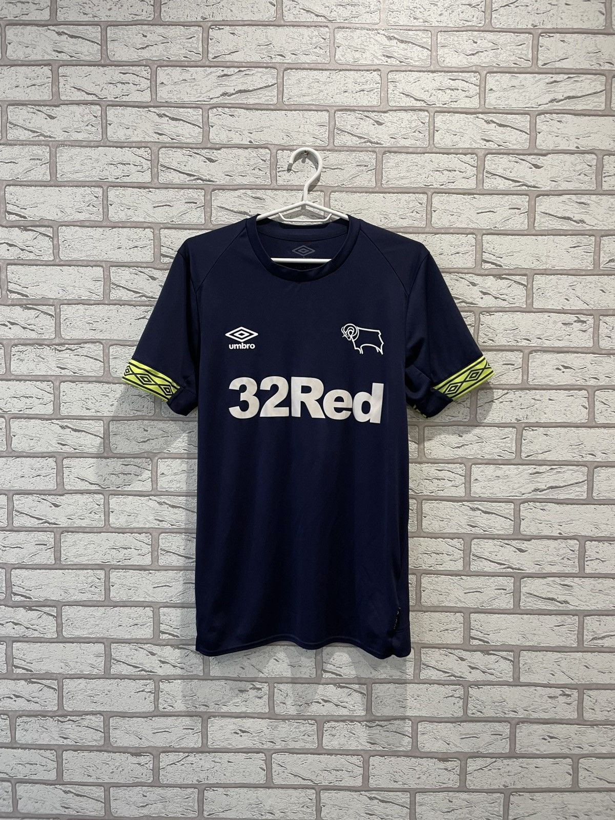 Vintage Derby County 2018 2019 Away Football Shirt Soccer Jersey Size US S / EU 44-46 / 1 - 1 Thumbnail