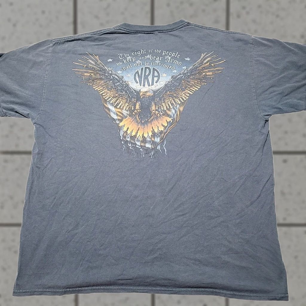 Gildan NRA Shirt XL T-Shirt Crew Neck Unisex Adults Right To Bear Arms American Eagle Guns American Flag USA Blue Size US XL / EU 56 / 4 - 1 Thumbnail