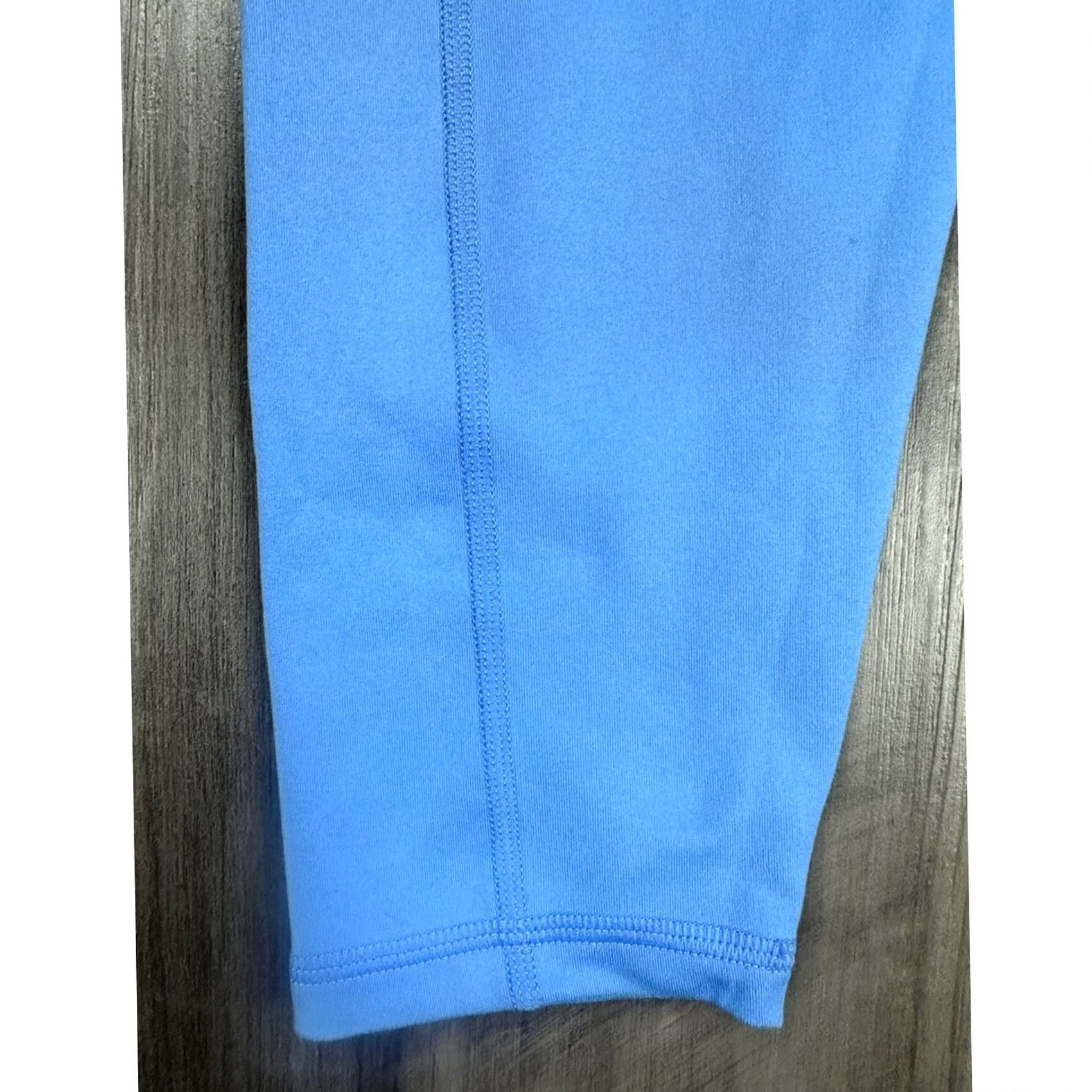 Vintage Gilly Hicks Light Blue Go Recharge High-Rise Pocket Leggings Women’s Medium Size 32" / US 10 / IT 46 - 5 Thumbnail