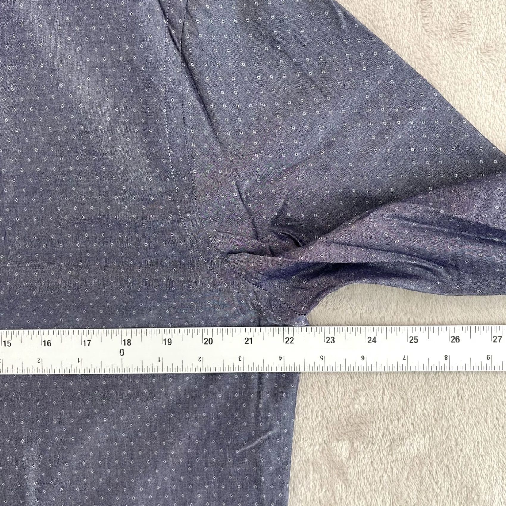 Paul Smith Paul Smith Dress Shirt Men 16.5 42 Geometric Chambray Blue Italy Made NWOT Dress Shirt Mens Regular Size 16.5 Blue Geometric Chambray Italy Paul Smith Size 46R - 5 Thumbnail