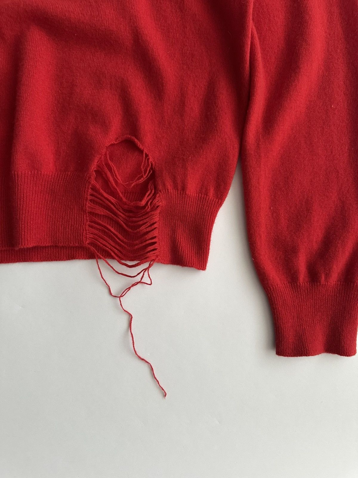 Maison Margiela Maison Margiela Distressed Wool Sweater Size US M / EU 48-50 / 2 - 5 Thumbnail