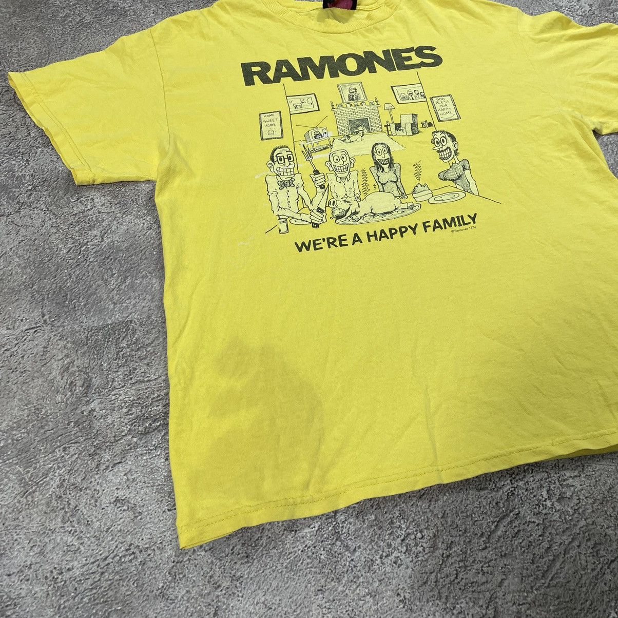 Vintage Vintage 90s Ramones Band Graphic Tee Sun Faded Punk Boxy XL Size US XL / EU 56 / 4 - 5 Thumbnail