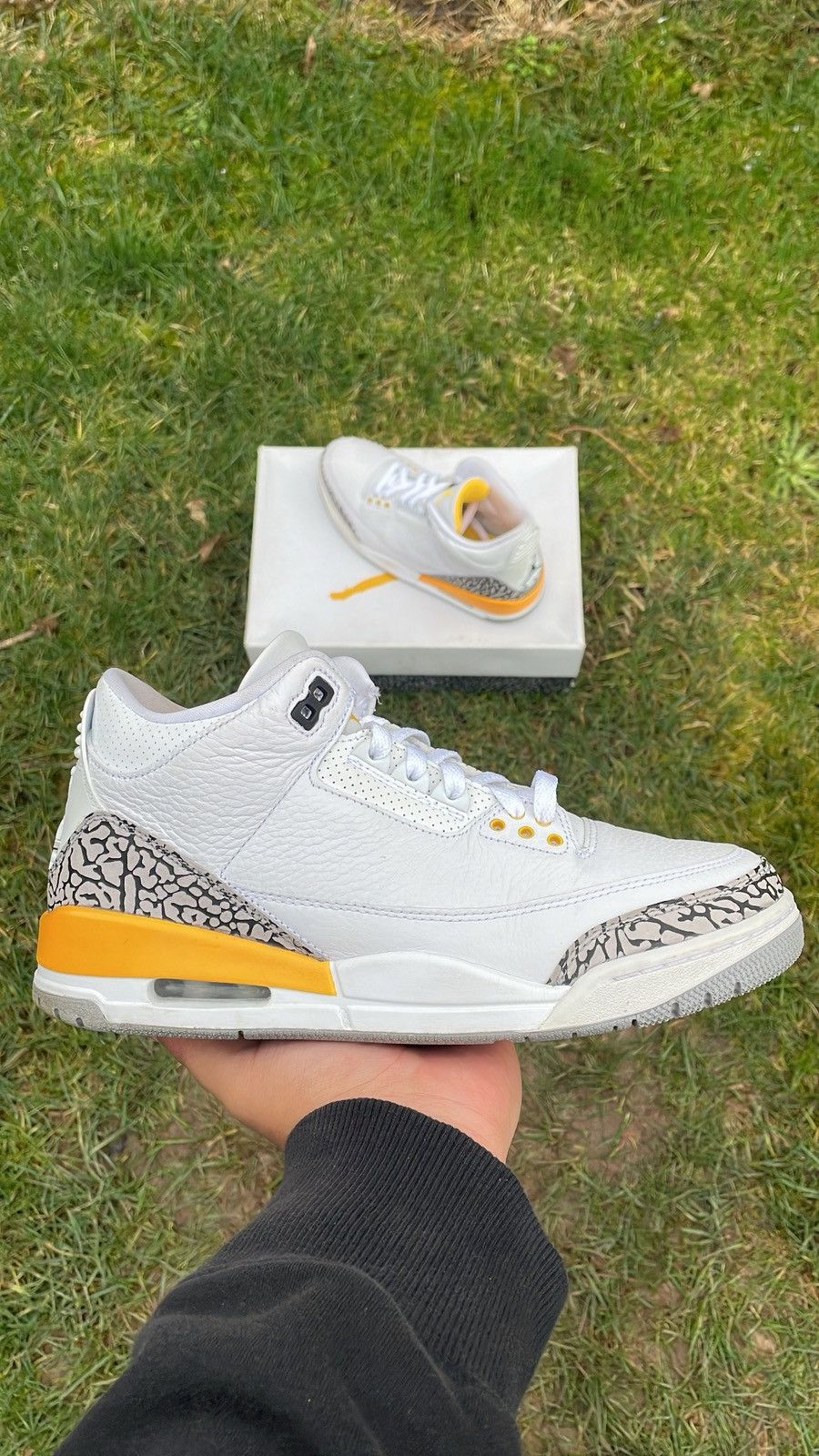 Jordan Brand × Nike 10W/8.5M - Air Jordan 3 Retro Laser Orange Size Size US 8.5 / EU 41-42 - 1 Thumbnail
