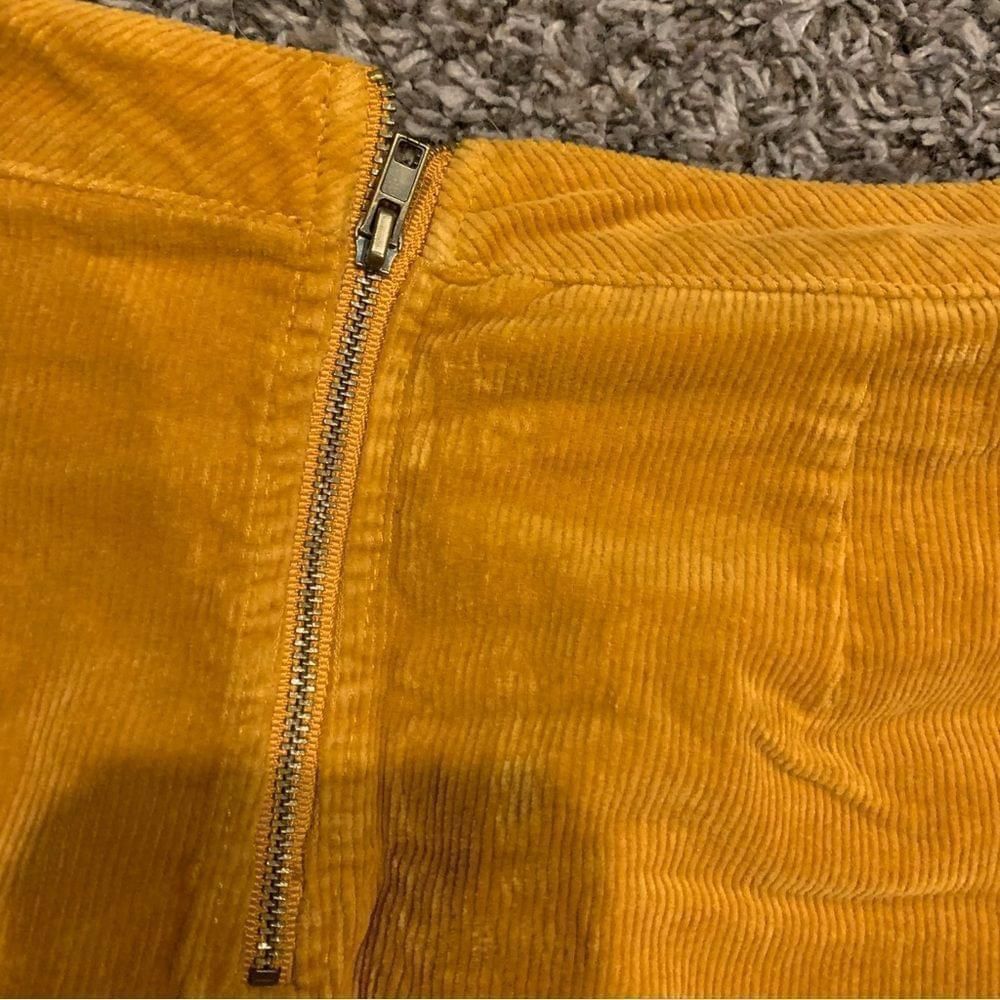 Forever 21 Women’s Forever 21 Corduroy Skirt Size 26" / US 2 / IT 38 - 2 Thumbnail