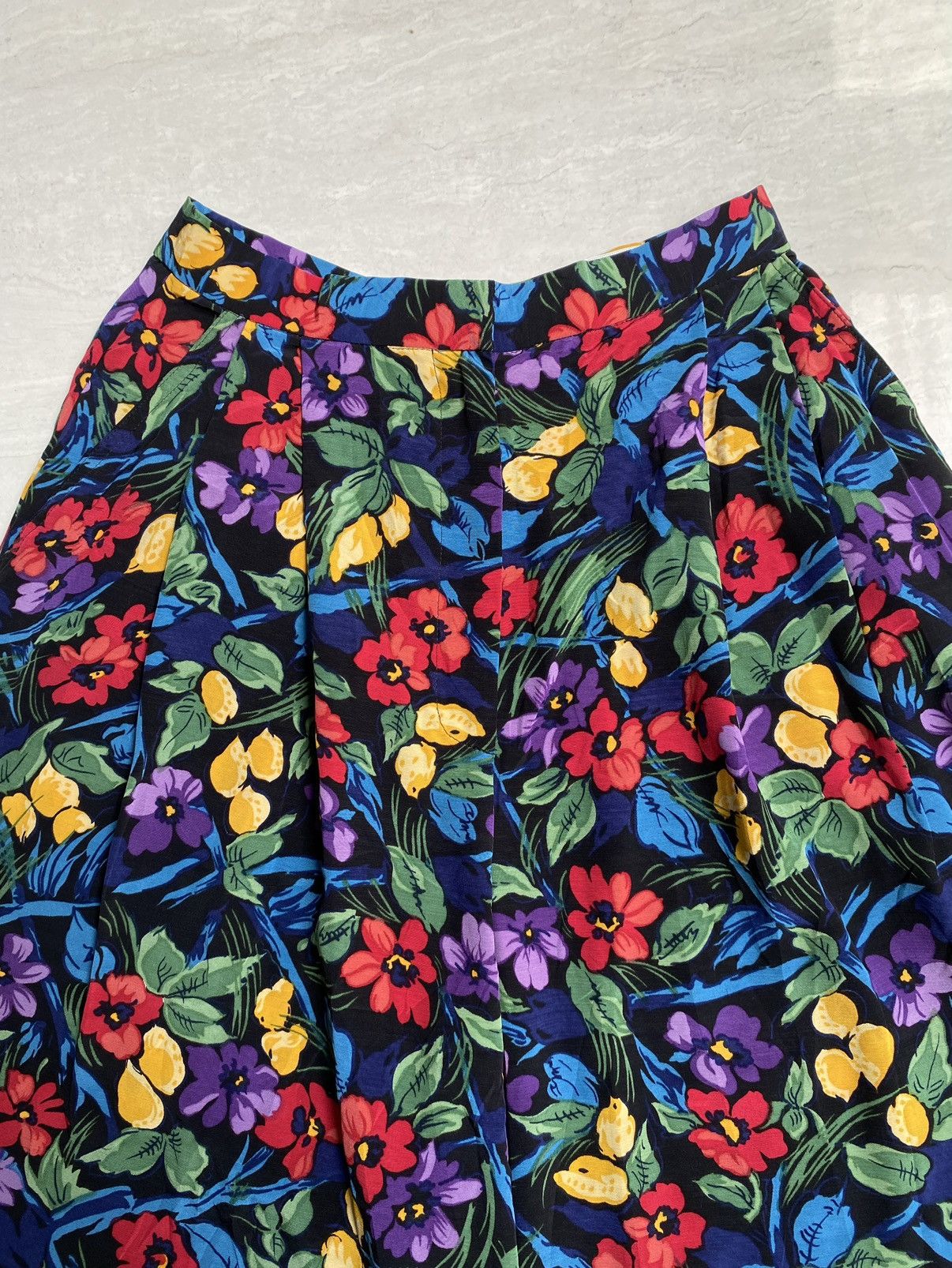 Other NORMA KAMALI Flower Motive Pants Size US 26 / EU 42 - 2 Thumbnail