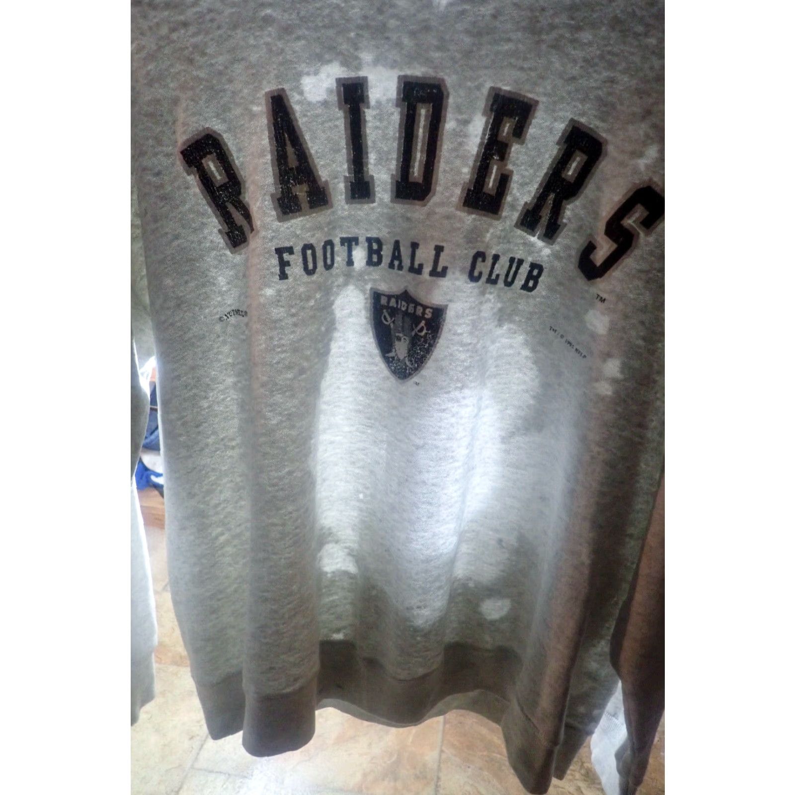 NFL VINTAGE Raiders Sweatshirt 90s XL Heather Gray Crew Neck Men’s Distressed Size US XL / EU 56 / 4 - 3 Thumbnail