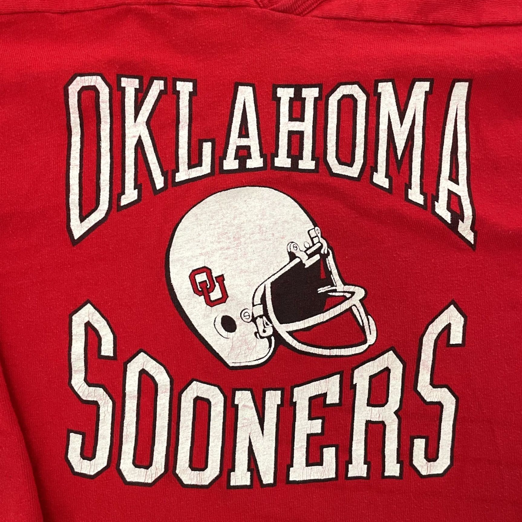 Vintage VINTAGE Downerwear Oklahoma Sooners T-Shirt Adult Large Red 3/4 Sleeve V-Neck 90s Football Mens Size US L / EU 52-54 / 3 - 7 Thumbnail