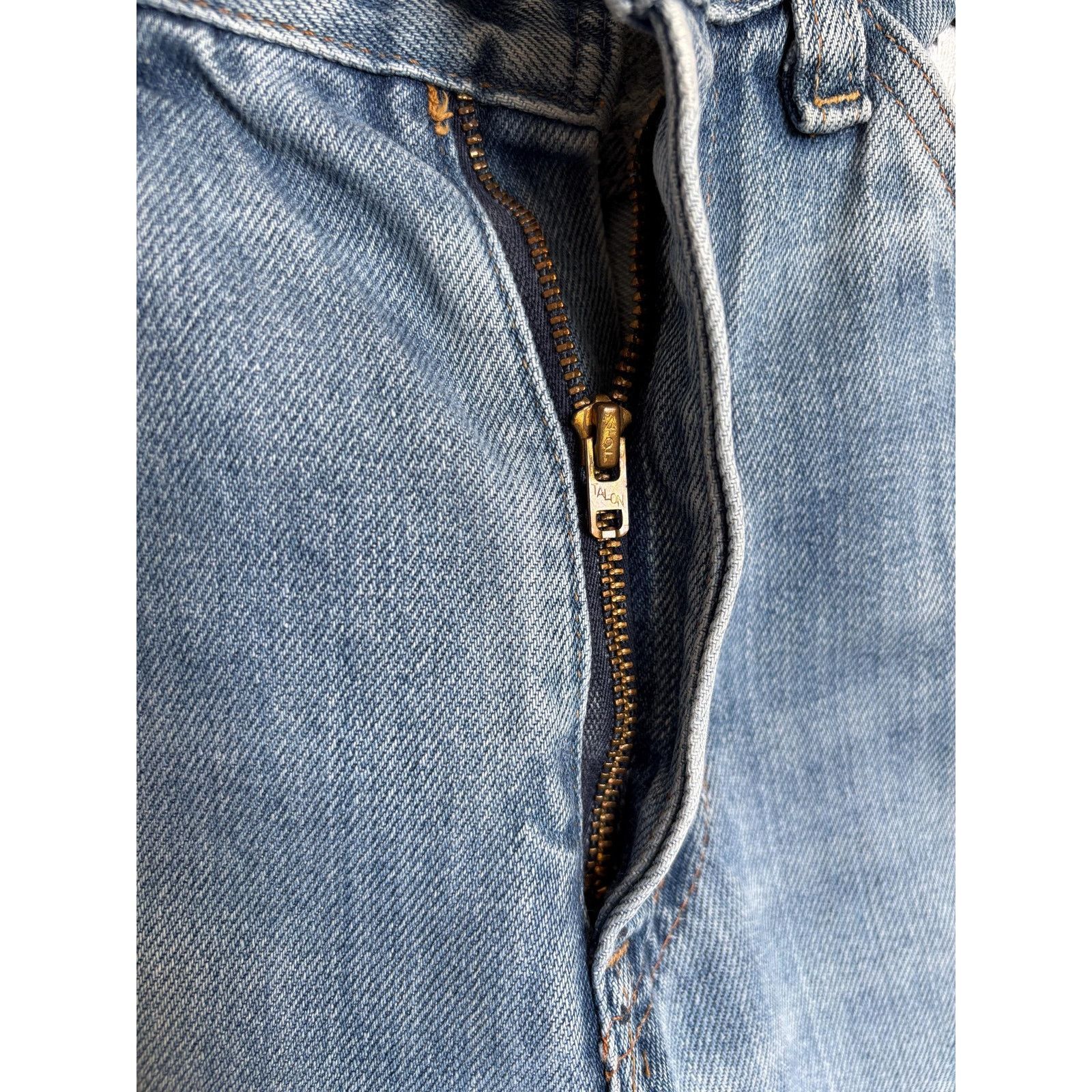 Levi's Levi’s 1996 Tweety Sylvester Looney Tunes Shorts W28 USAmade Size US 28 / EU 44 - 4 Thumbnail