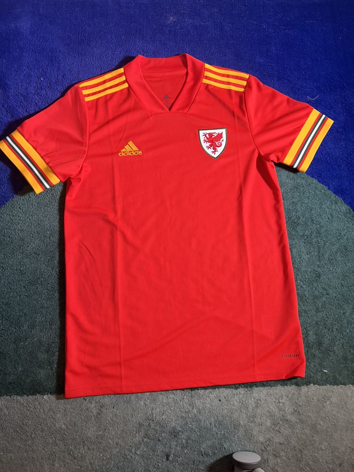 Umbro Wales Soccer Kit Jersey Umbro New 2020 Size US M / EU 48-50 / 2 - 2 Thumbnail