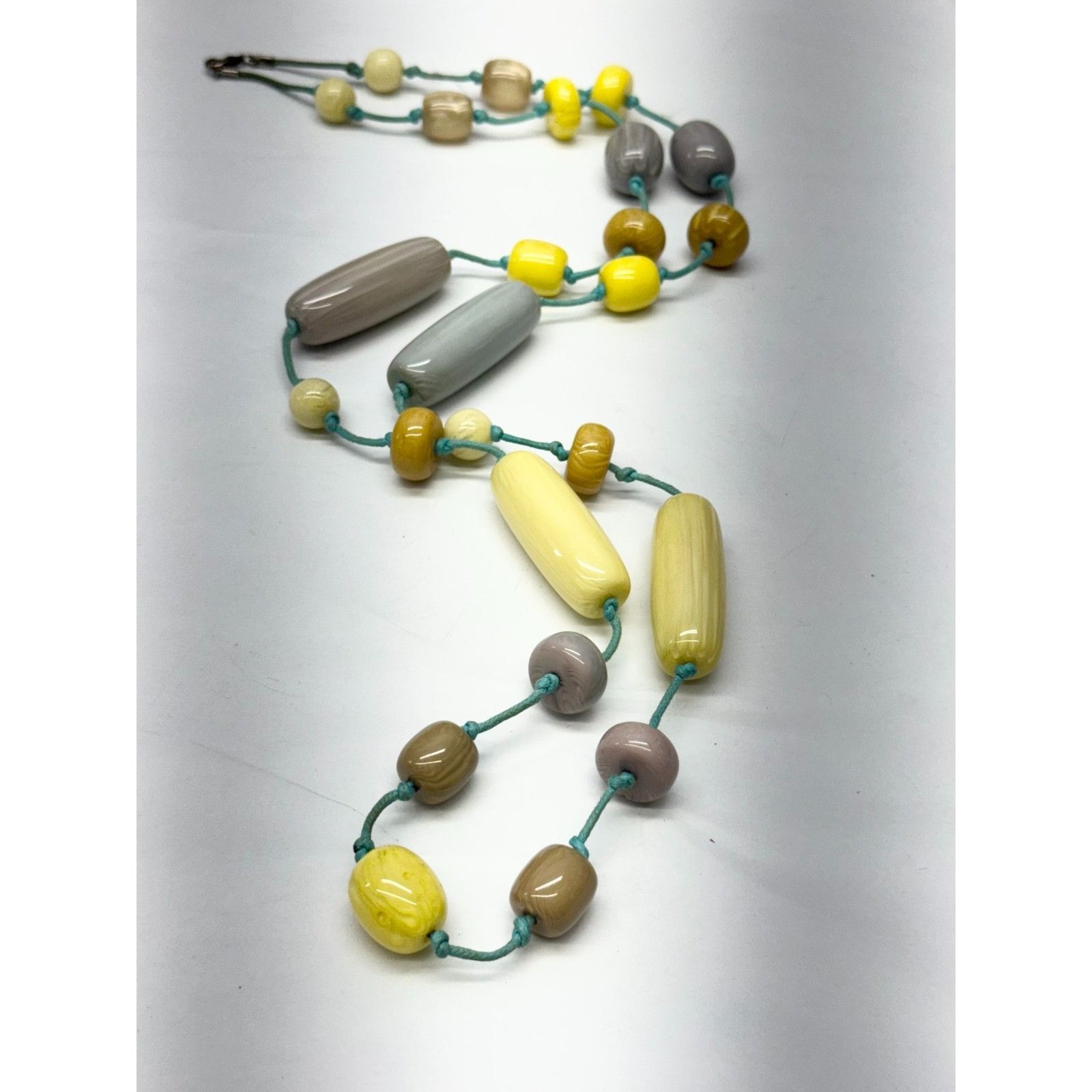 Vintage Vintage yellow glass beaded hand strung necklace Size ONE SIZE - 2 Thumbnail
