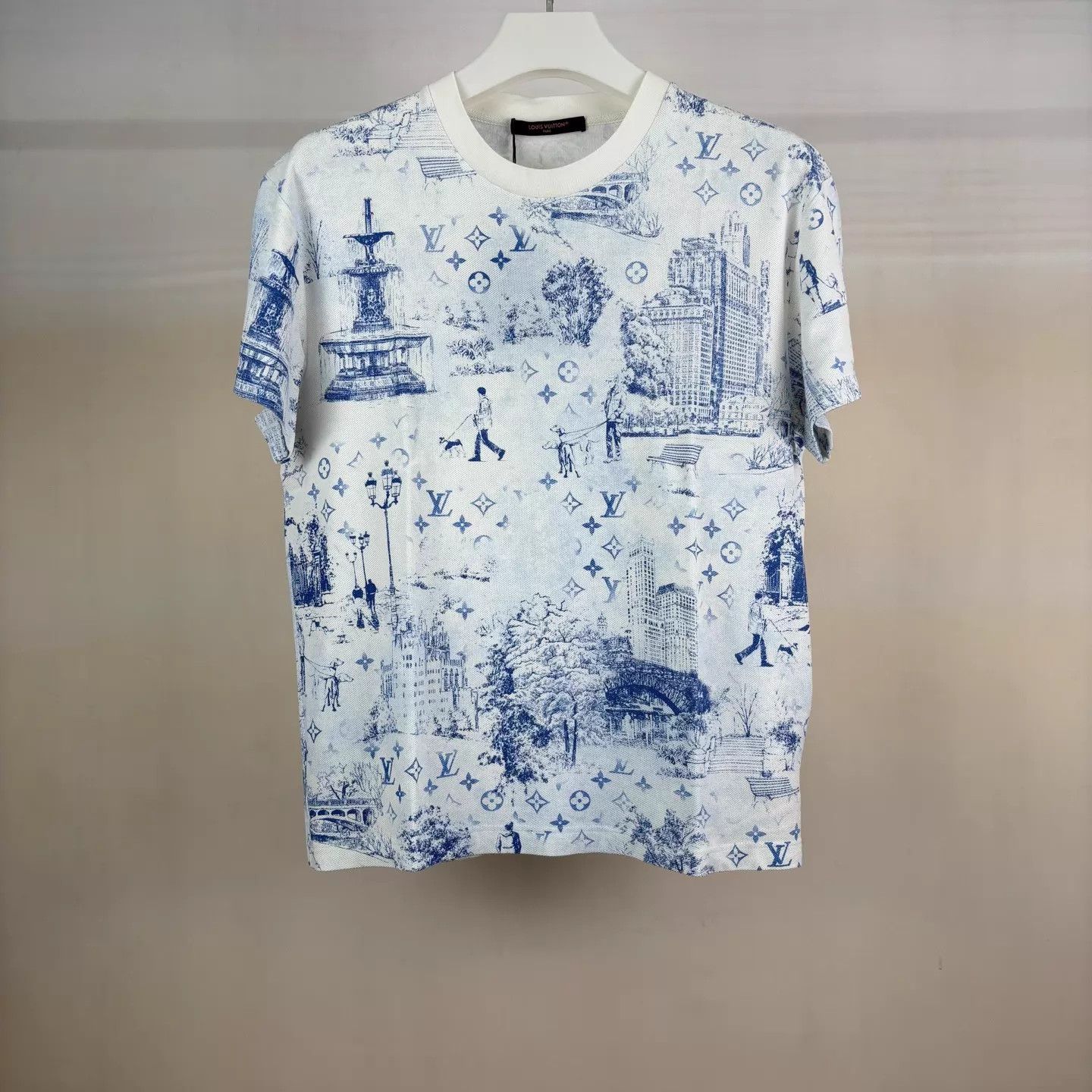 Louis Vuitton Louis Vuitton City Print SS T-Shirt M (New) Size US M / EU 48-50 / 2 - 1 Thumbnail