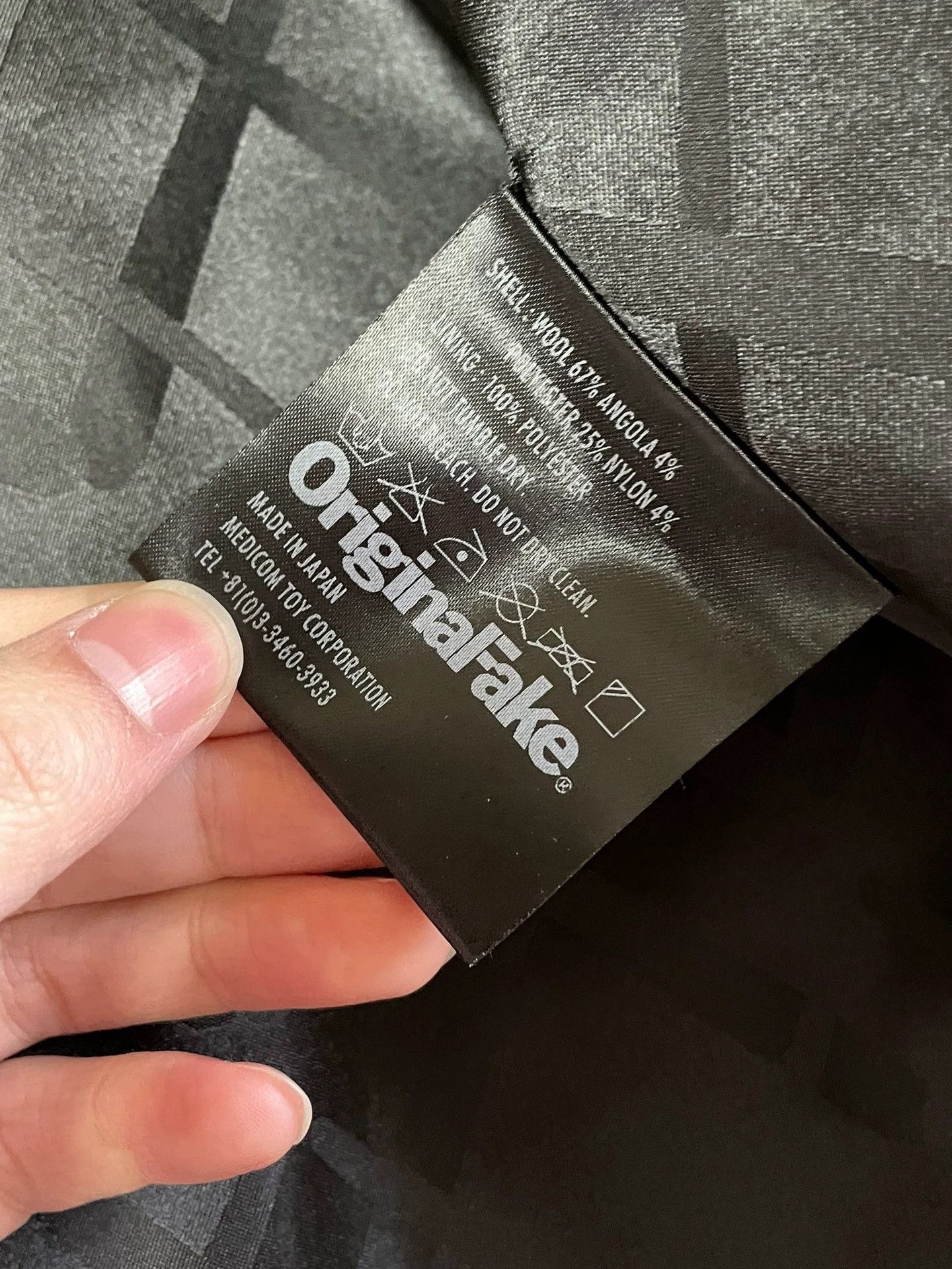 Original Fake OriginalFake KAWS Shirt Cotton Jacket Size 2 (M) Good Size US M / EU 48-50 / 2 - 8 Thumbnail