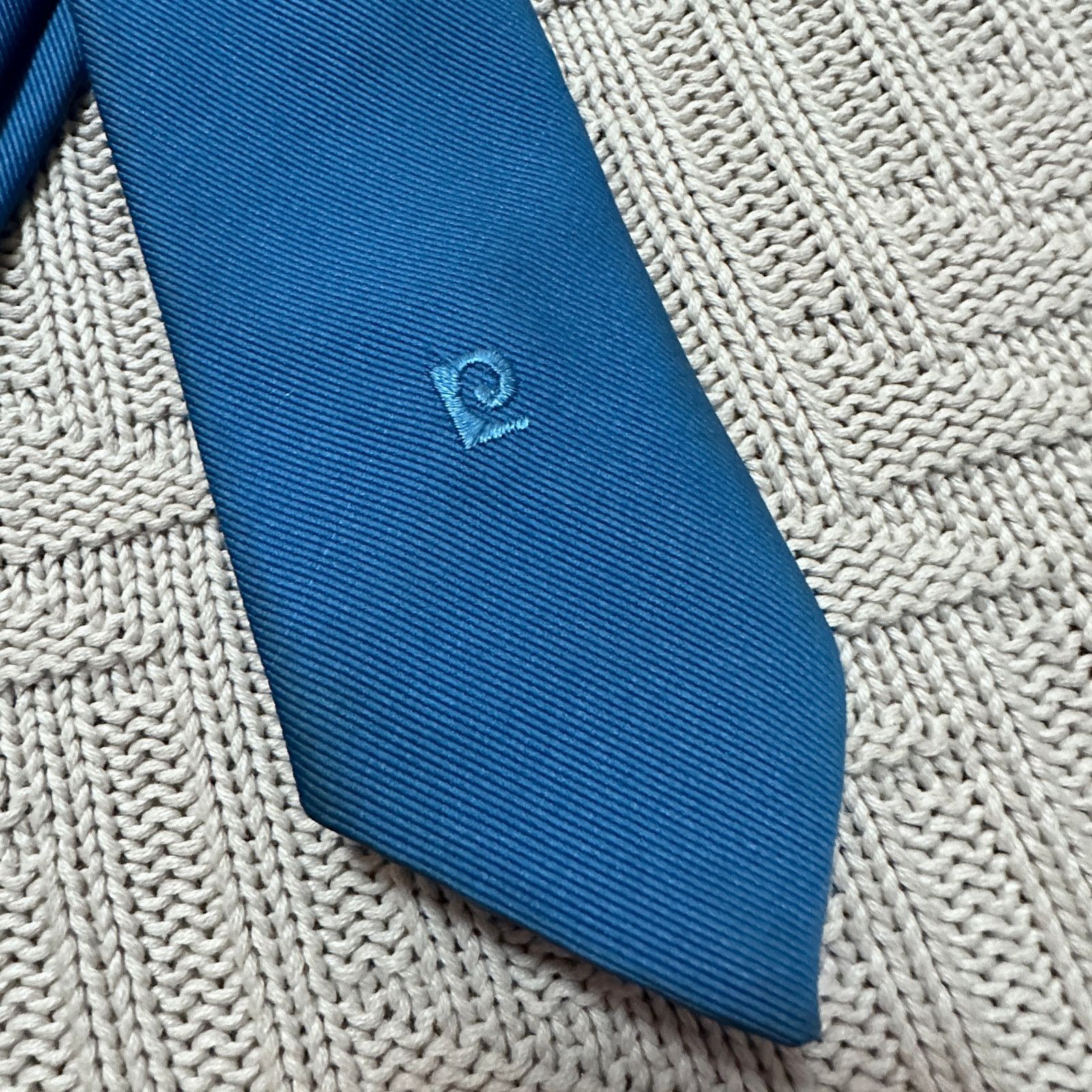Pierre Cardin Vintage Pierre Cardin solid blue men's tie Size ONE SIZE - 2 Thumbnail