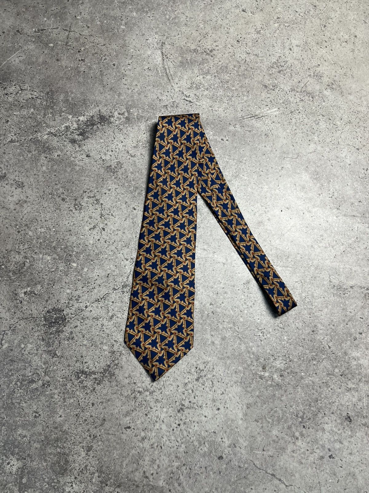Gucci GUCCI TIE VINTAGE TWILL SILK RARE DESIGN NECKTIE DRESS ITALY Size ONE SIZE - 2 Thumbnail