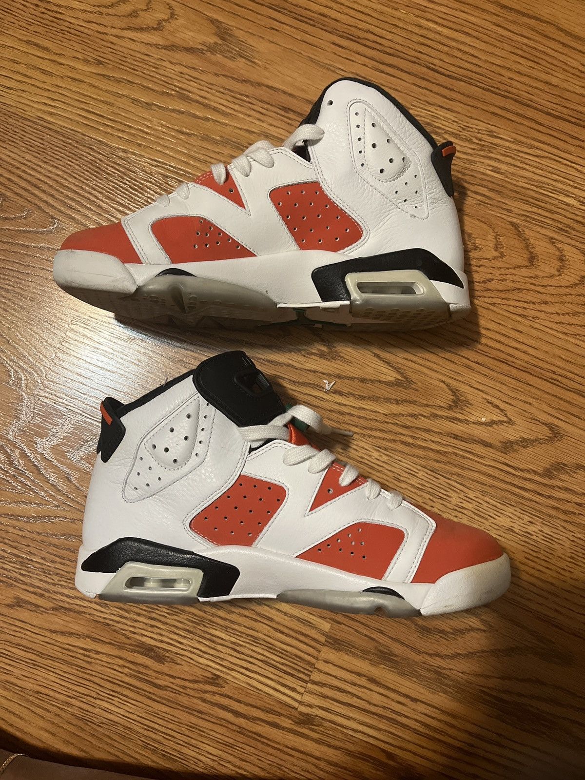 Jordan Brand AIR JORDAN 6 RETRO Size US 7 / EU 40 - 2 Thumbnail