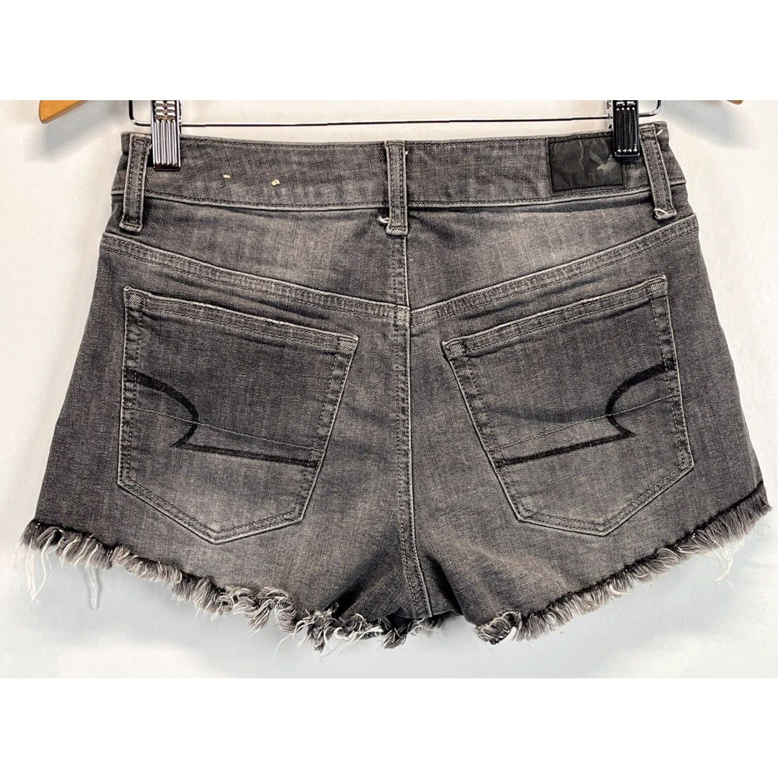 American Eagle Outfitters VINTAGE American Eagle Outfitters Hi Rise Festival Shorts 4 Women Gray Studded Cut-Offs 3" Inseam Womens Size 4 Size 27" / US 4 / IT 40 - 2 Thumbnail