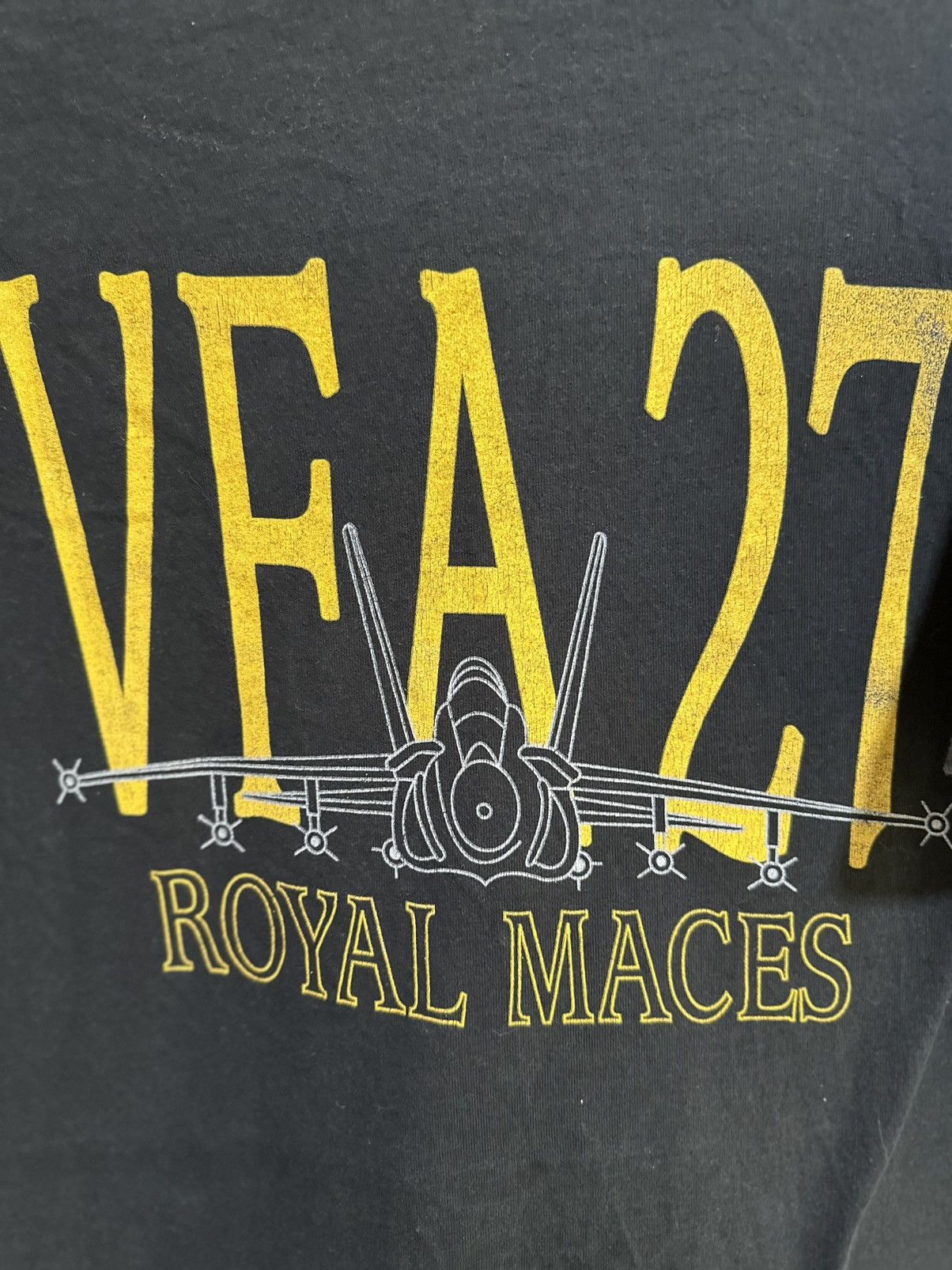 Fruit Of The Loom × Vintage Vfa 27 Royal Maces Faded Tee Size US L / EU 52-54 / 3 - 6 Thumbnail