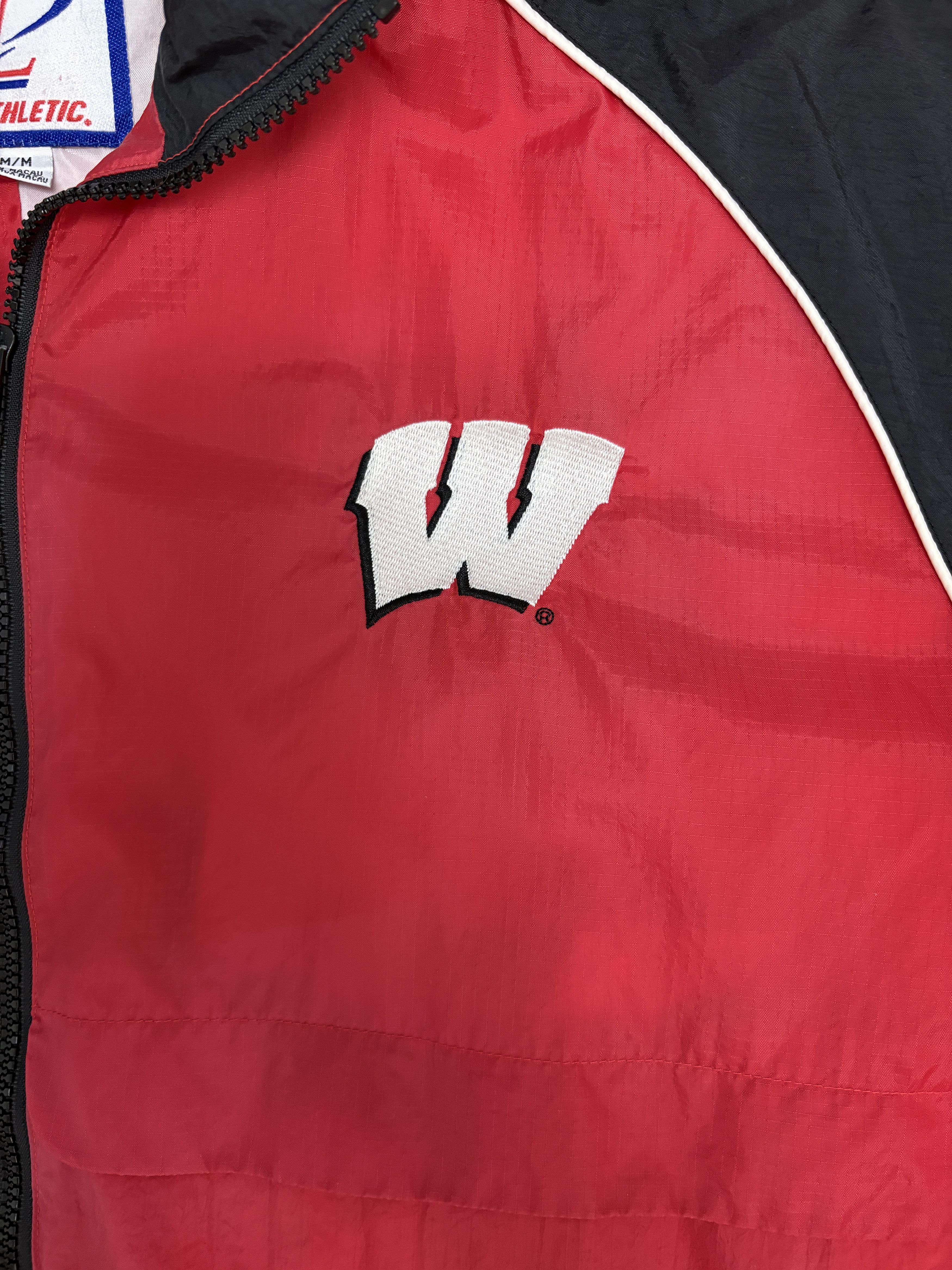 Logo Athletic × Vintage Wisconsin Badgers Vintage Red Windbreaker Jacket Size US M / EU 48-50 / 2 - 2 Thumbnail