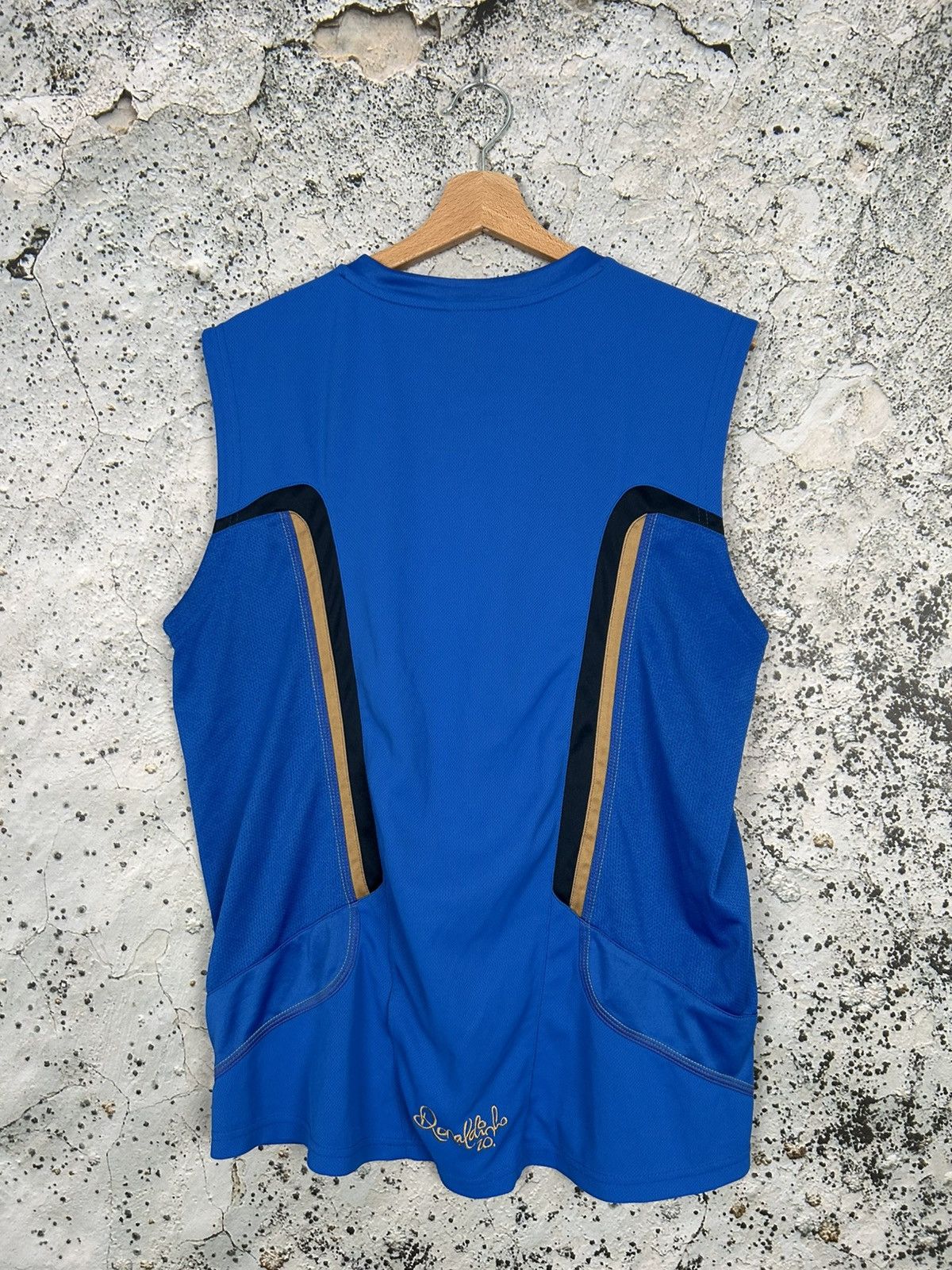 Nike Nike Ronaldinho Jersey Football Tank Top Soccer Vintage Y2K Size US L / EU 52-54 / 3 - 4 Thumbnail