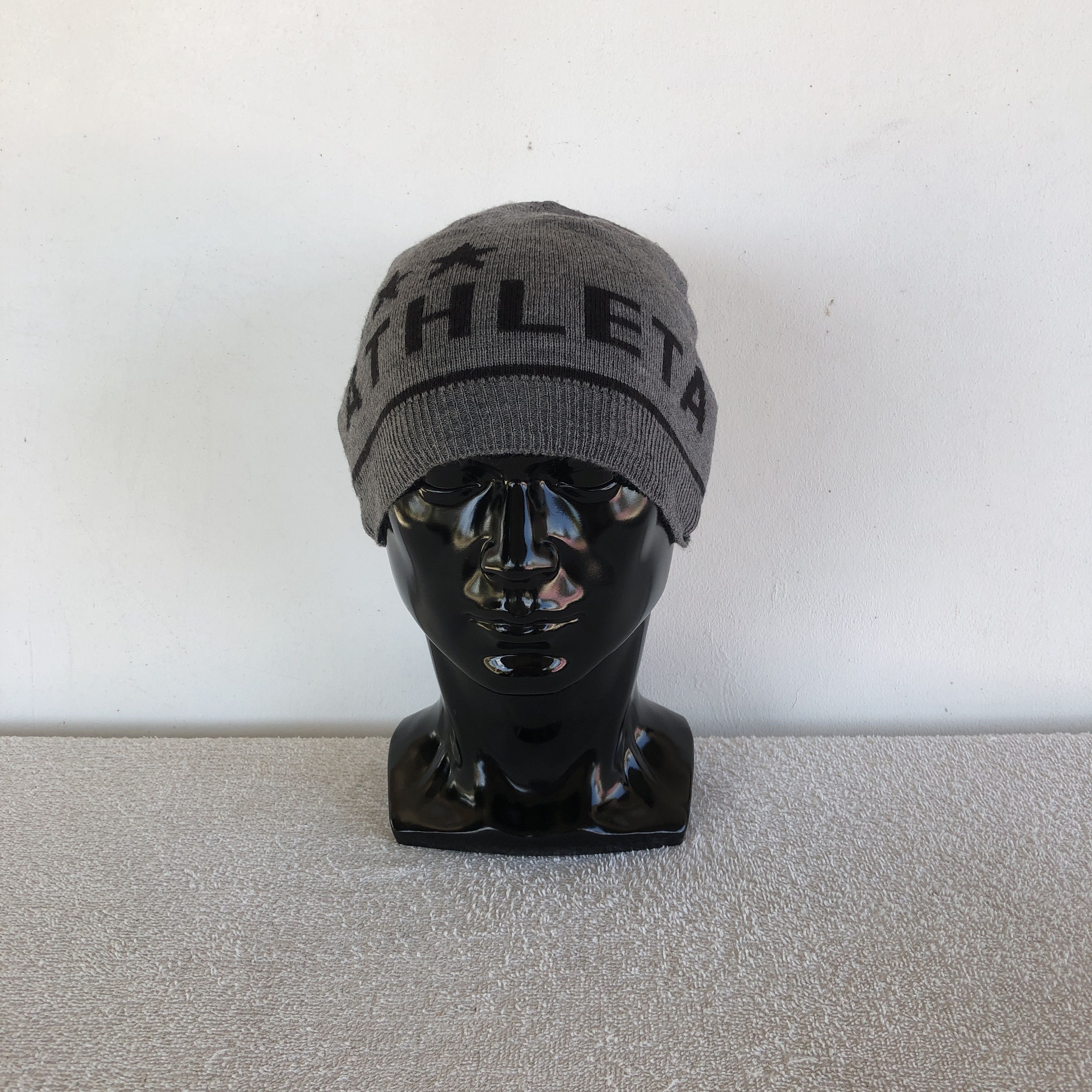 Japanese Brand Vintage Athlete Beanie Sportswear Snow Caps Hats Size ONE SIZE - 3 Thumbnail